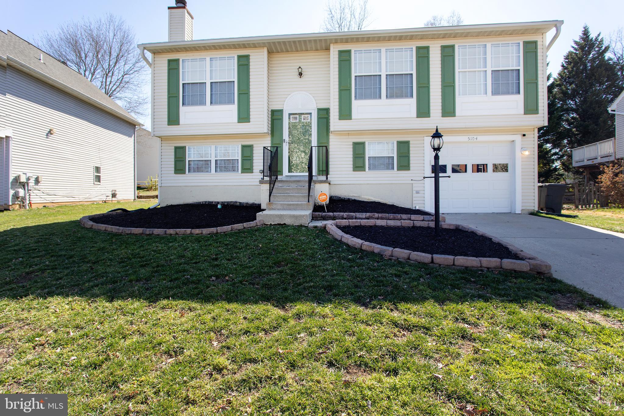 DORCHESTER - ST. CHARLES - Residential