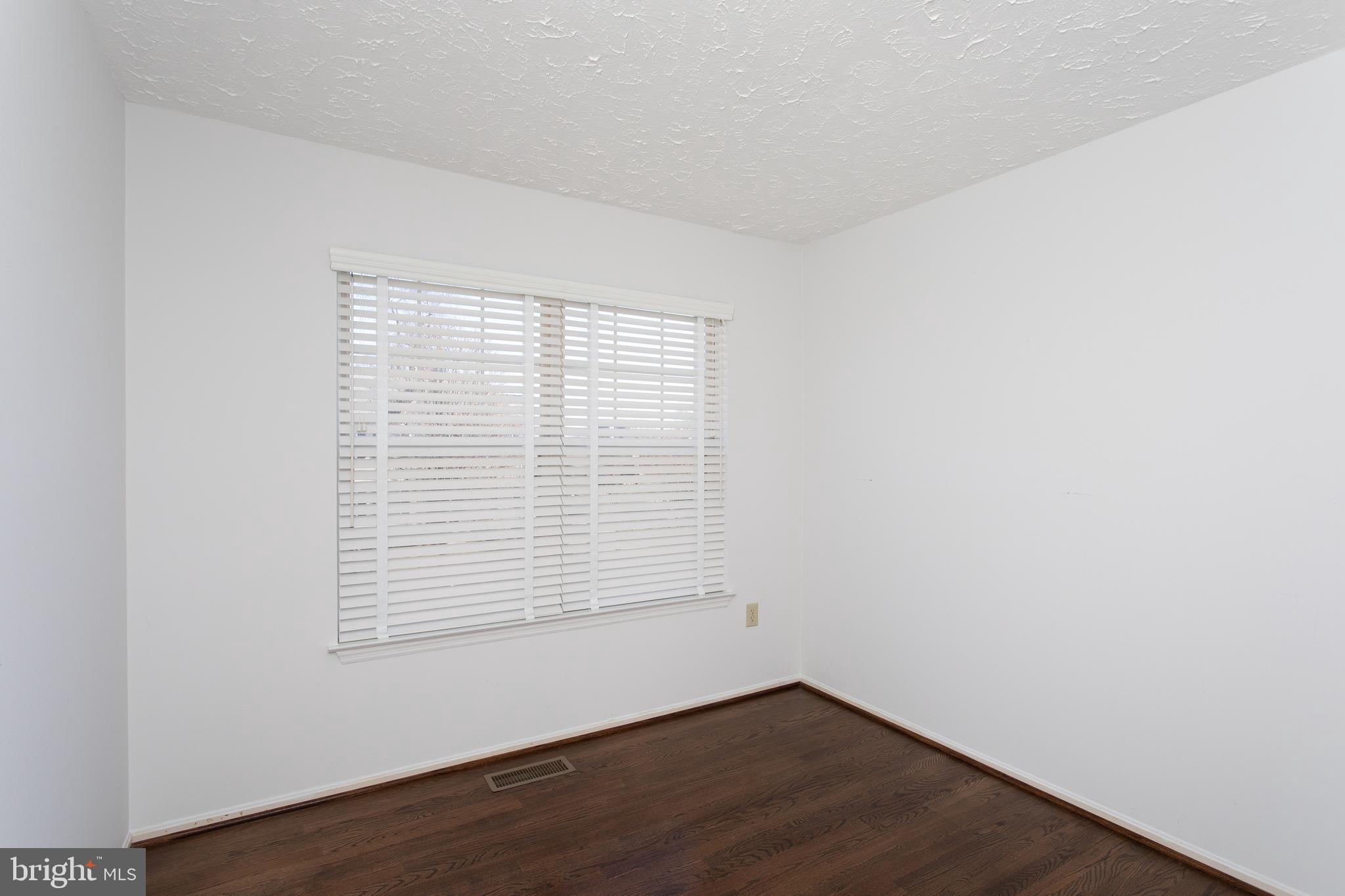 DORCHESTER - ST. CHARLES - Residential