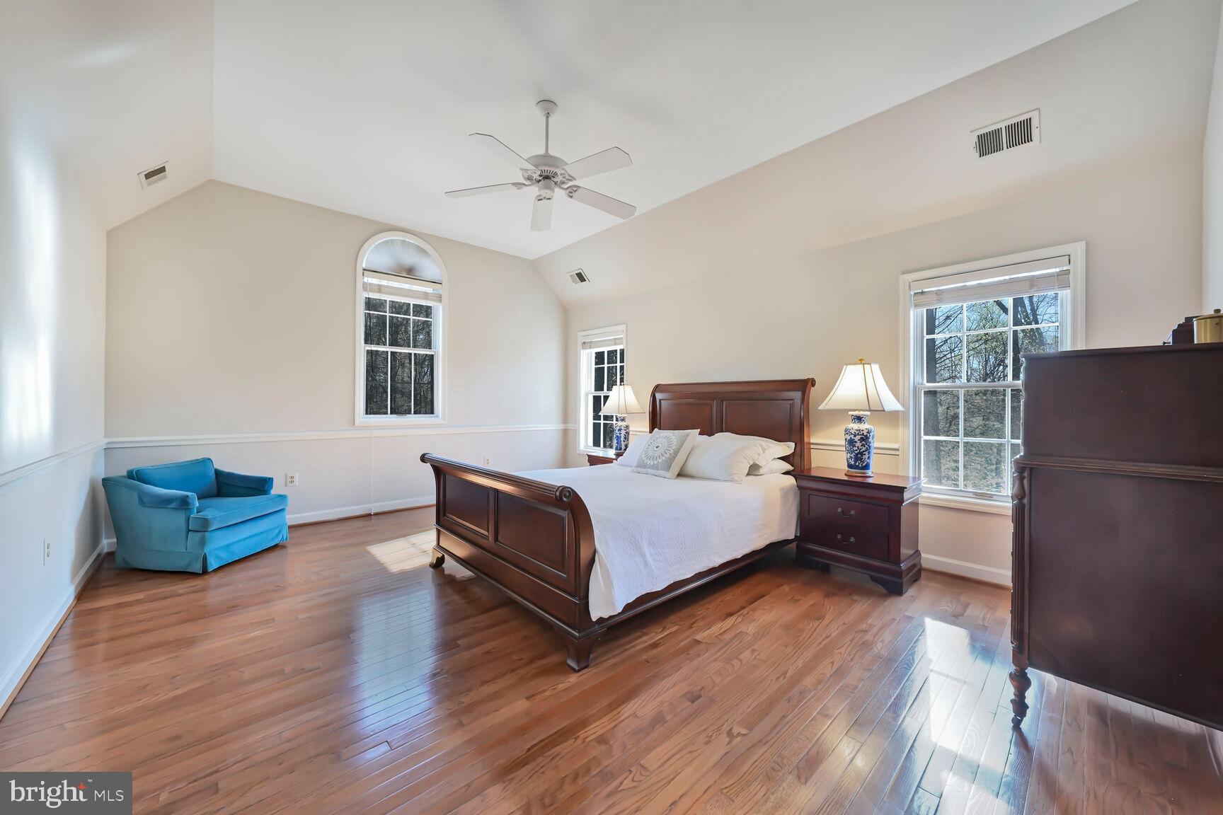 CANTERBURY WOODS - Residential