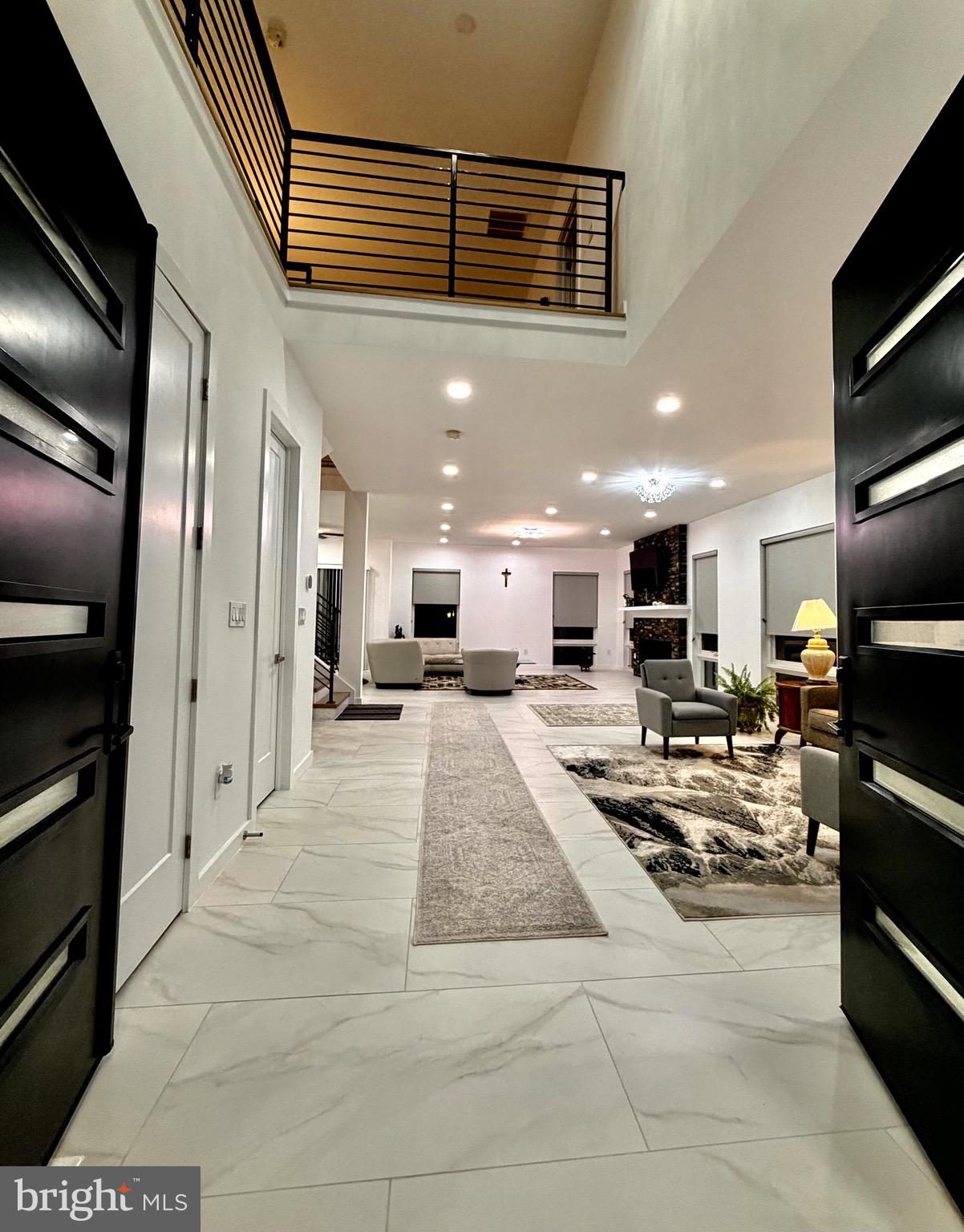 PIMMIT HILLS - Residential