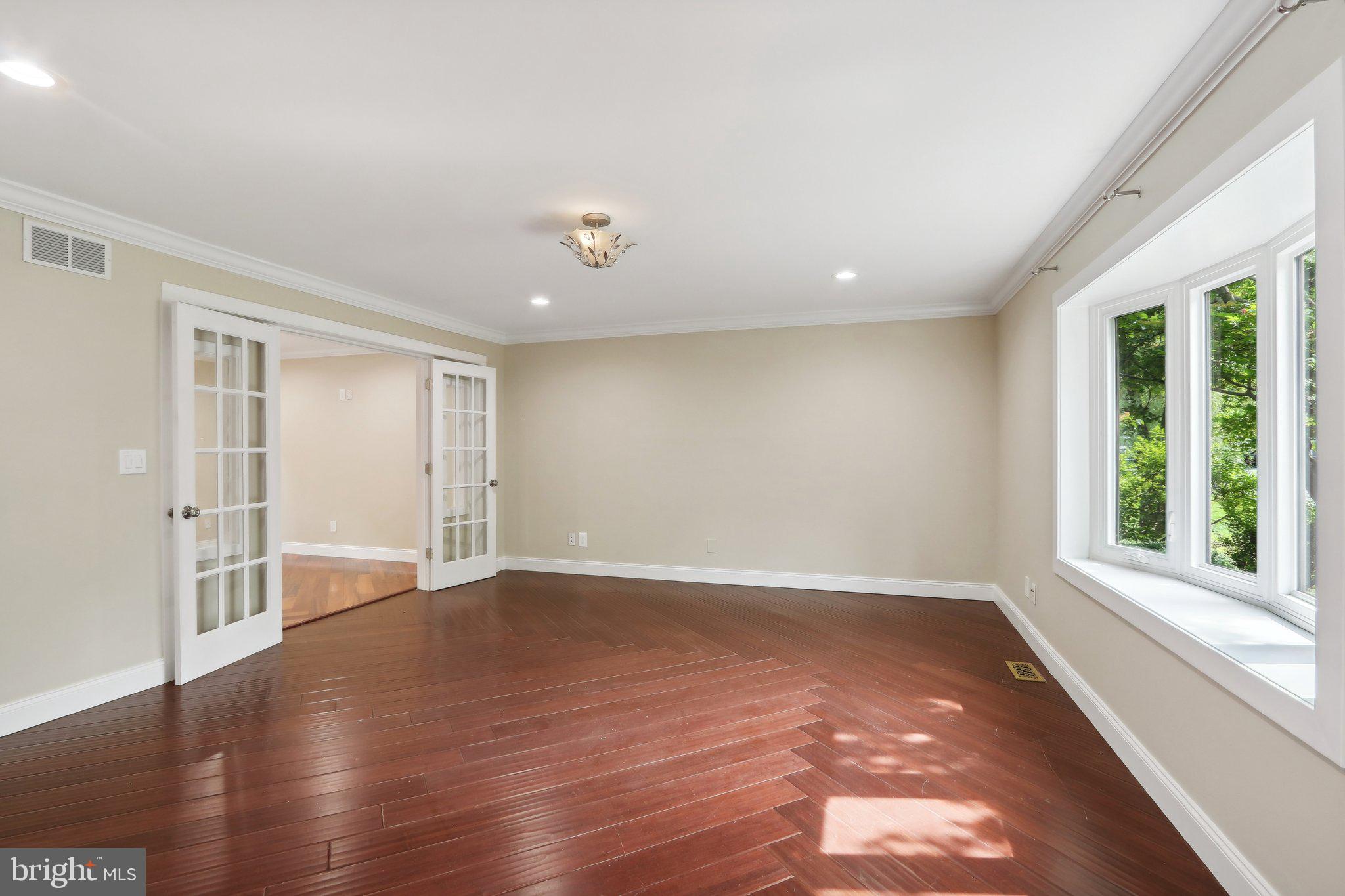 BLUE BELL - Residential