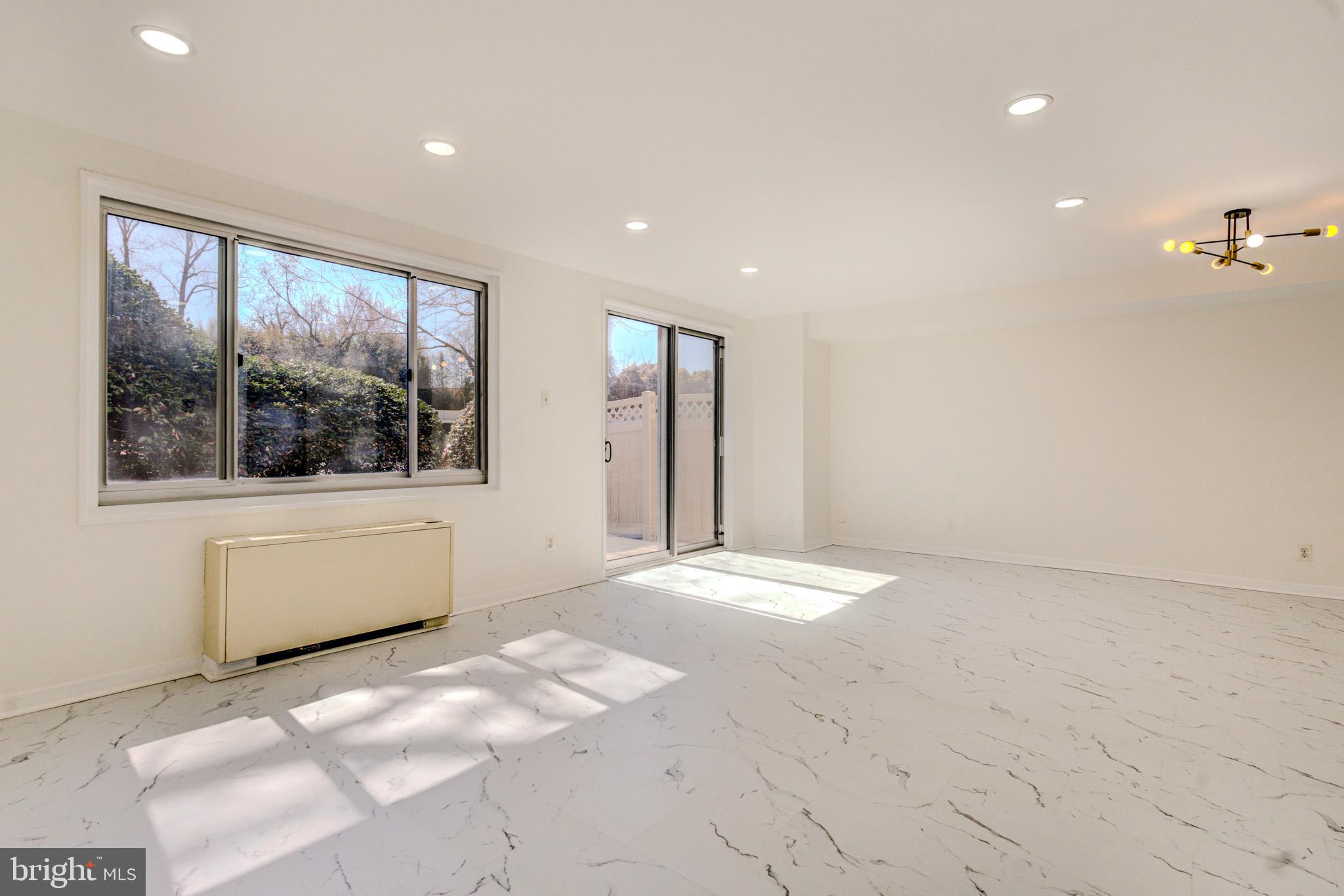 PARK SUMMIT CODM - Residential Lease