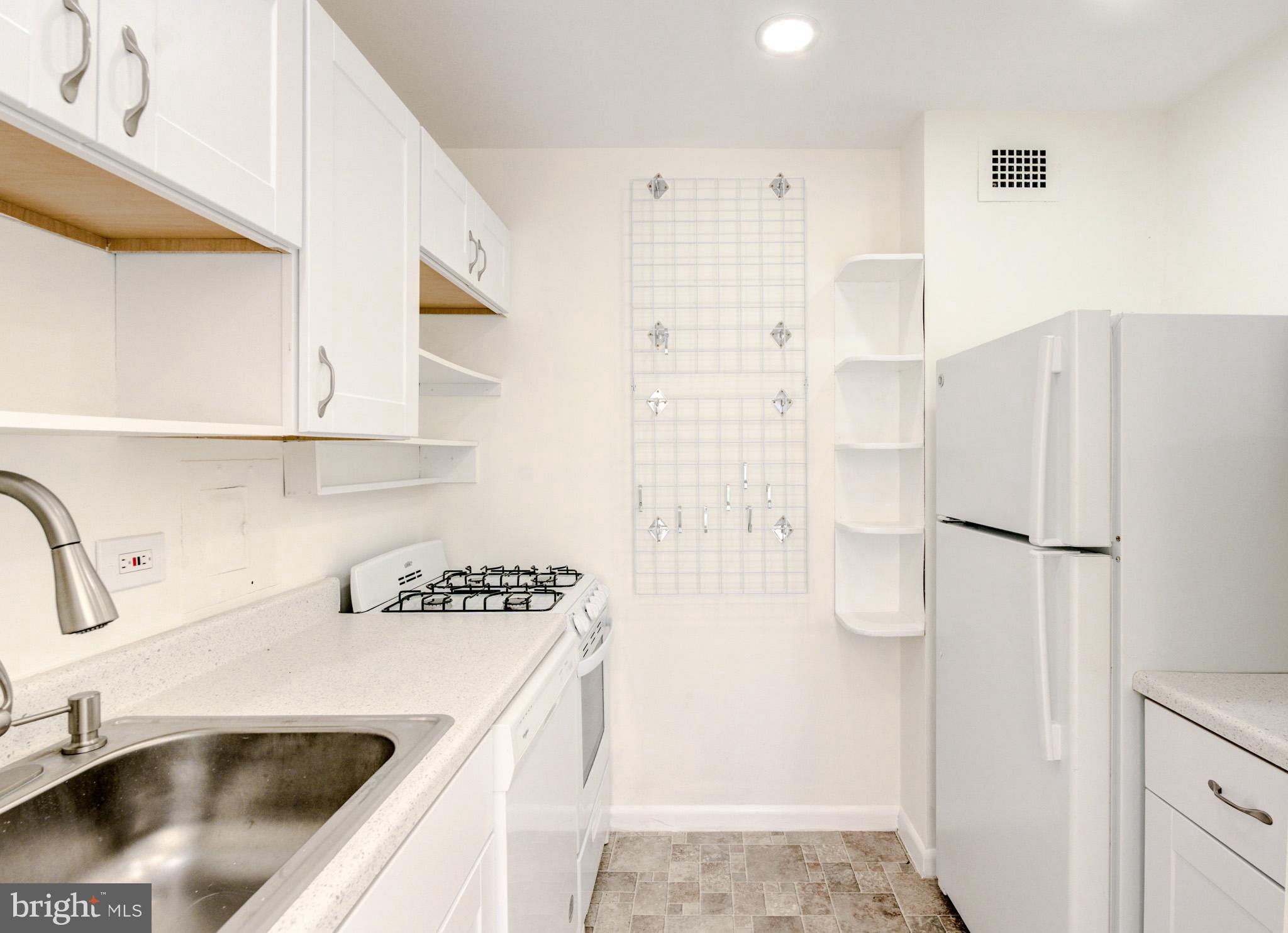 PARK SUMMIT CODM - Residential Lease