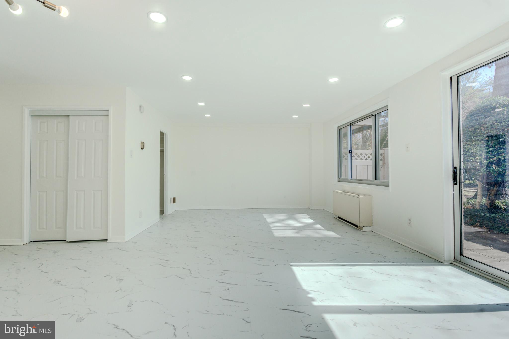 PARK SUMMIT CODM - Residential Lease