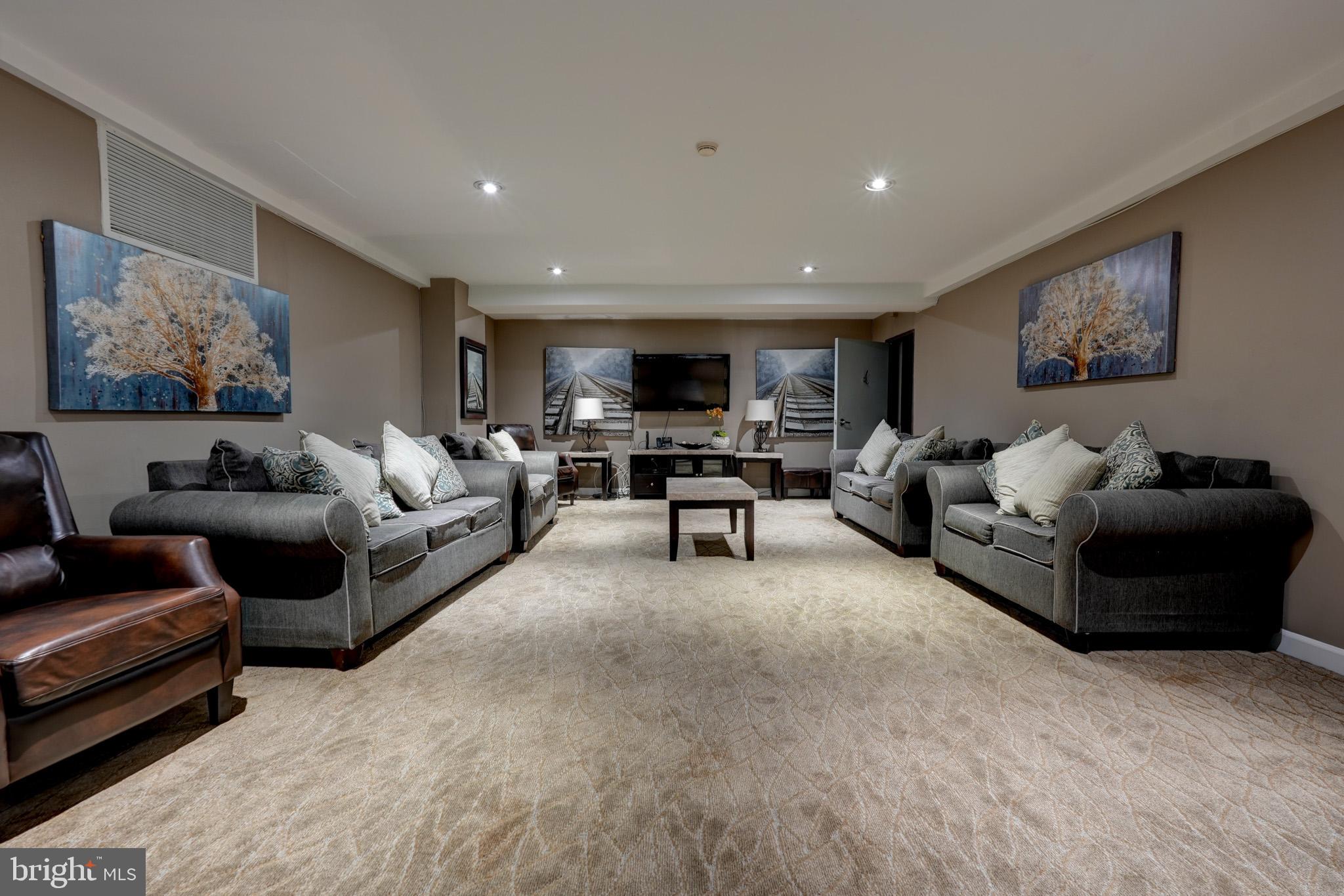 PARK SUMMIT CODM - Residential Lease