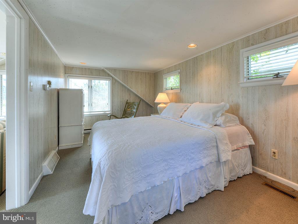 INDIAN BEACH - Residential