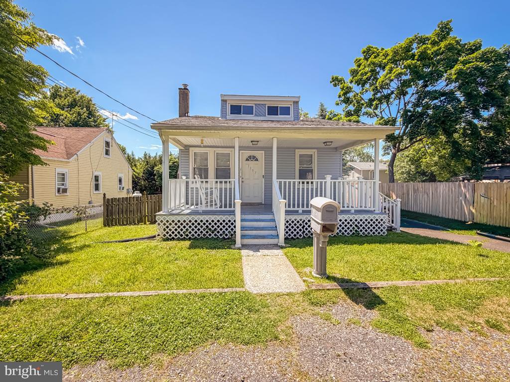 NESHAMINY FALLS - Residential