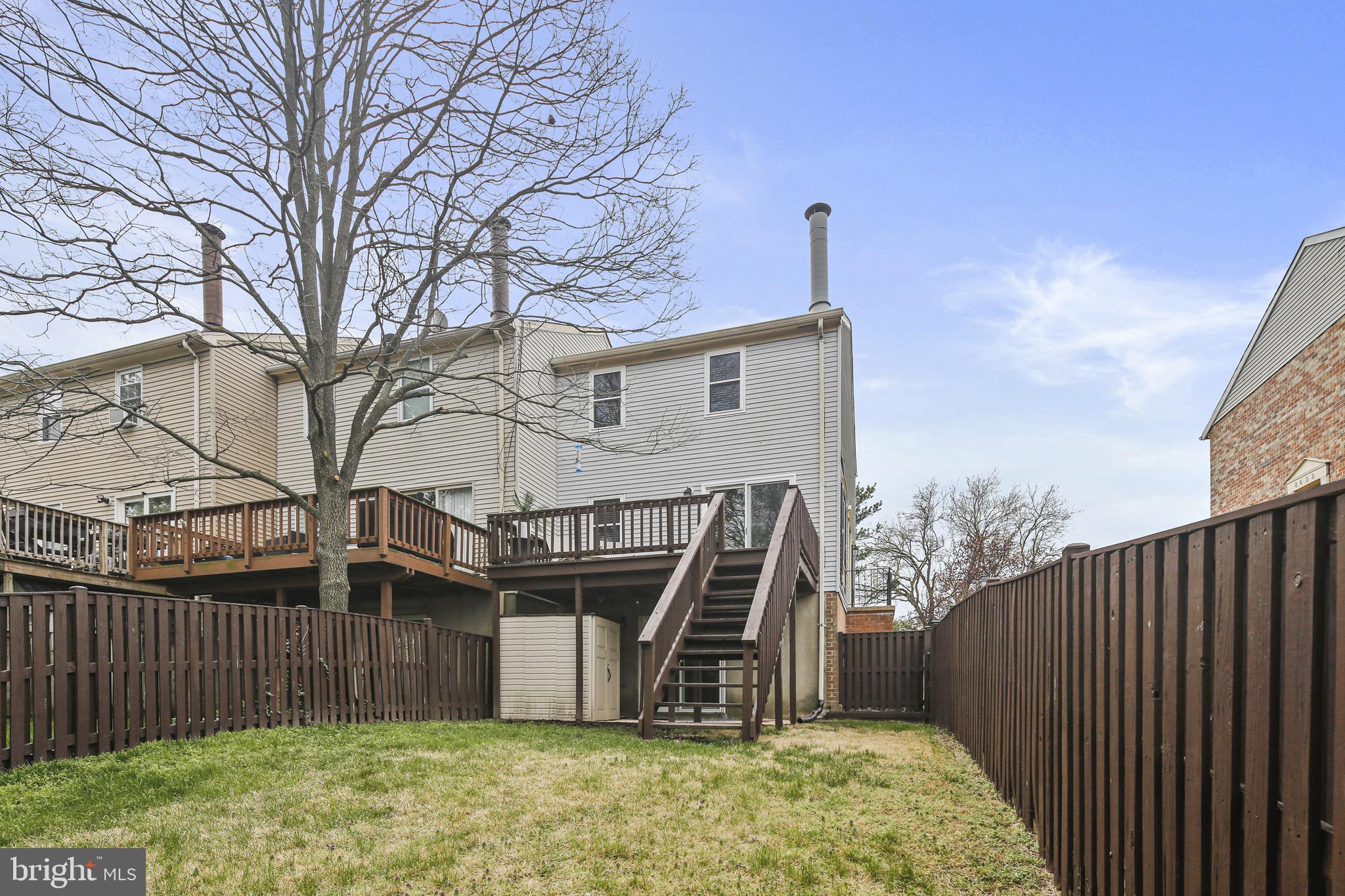 ELIZABETHS LANDING - Residential