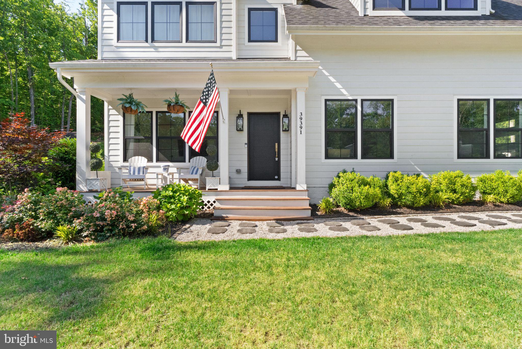 SADDLE RIDGE - Residential