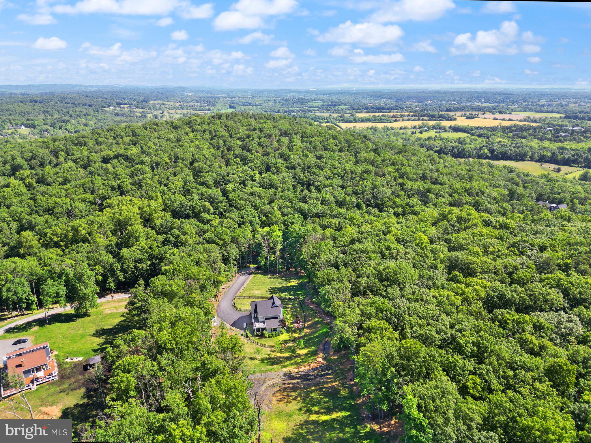 SADDLE RIDGE - Residential