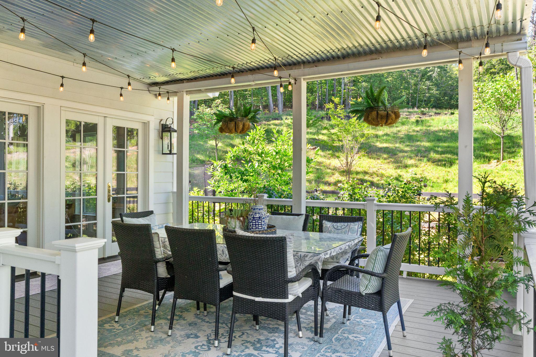 SADDLE RIDGE - Residential