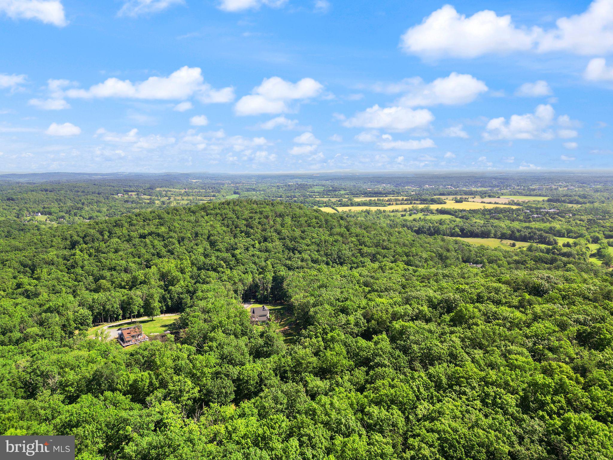 SADDLE RIDGE - Residential