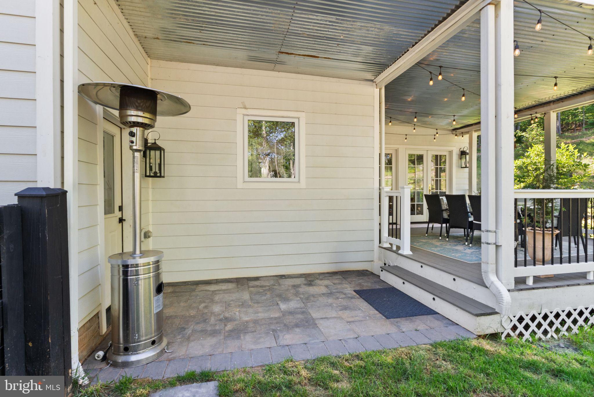SADDLE RIDGE - Residential