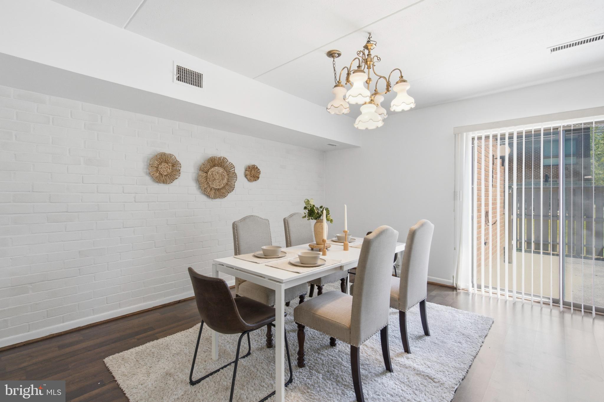 ANNEN WOODS - Residential