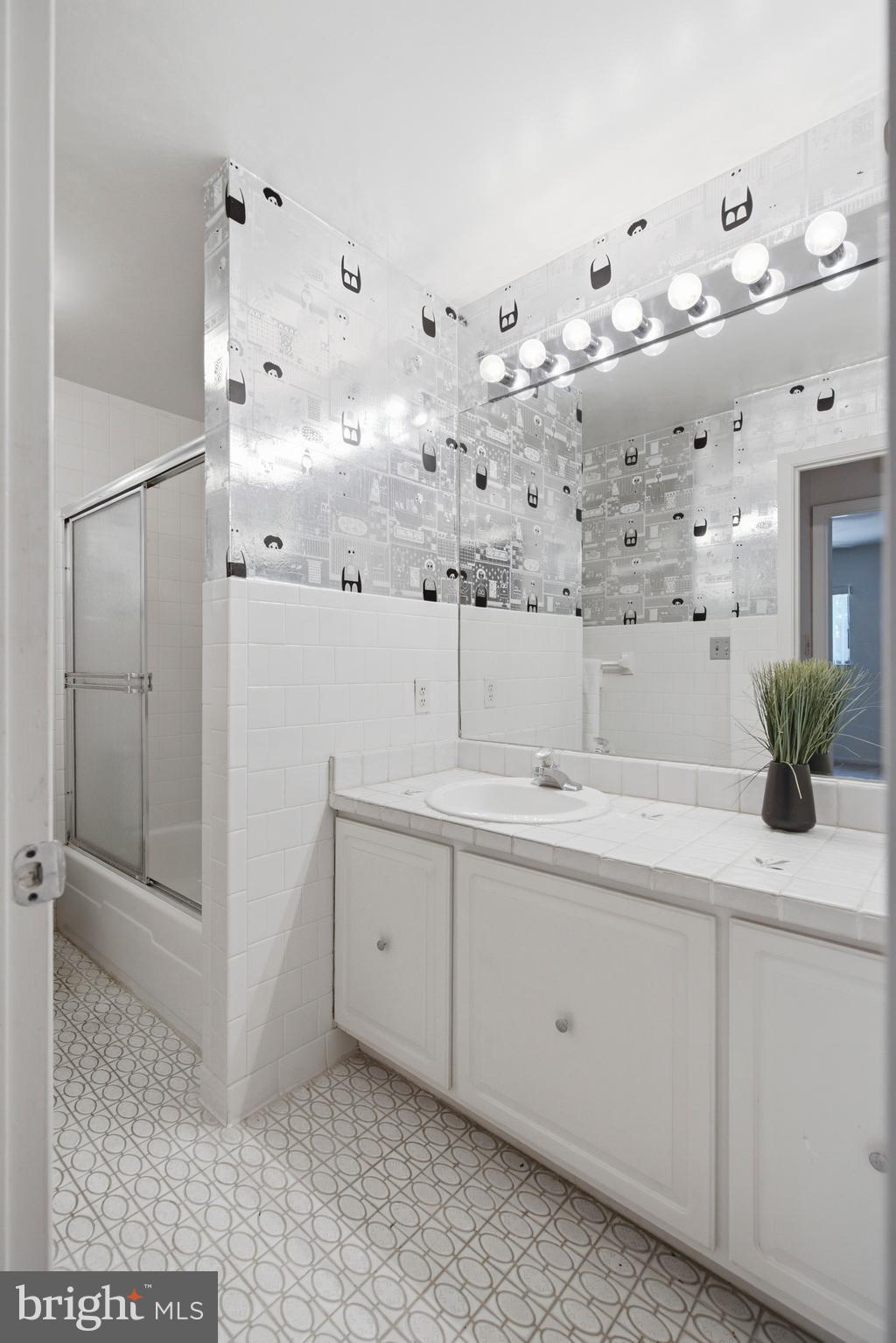 ANNEN WOODS - Residential