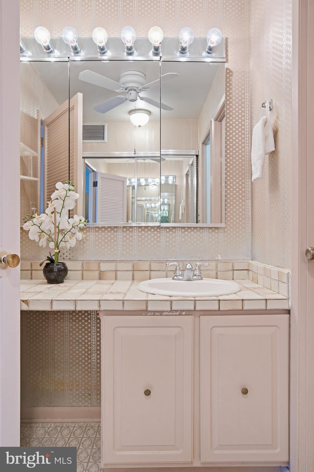 ANNEN WOODS - Residential