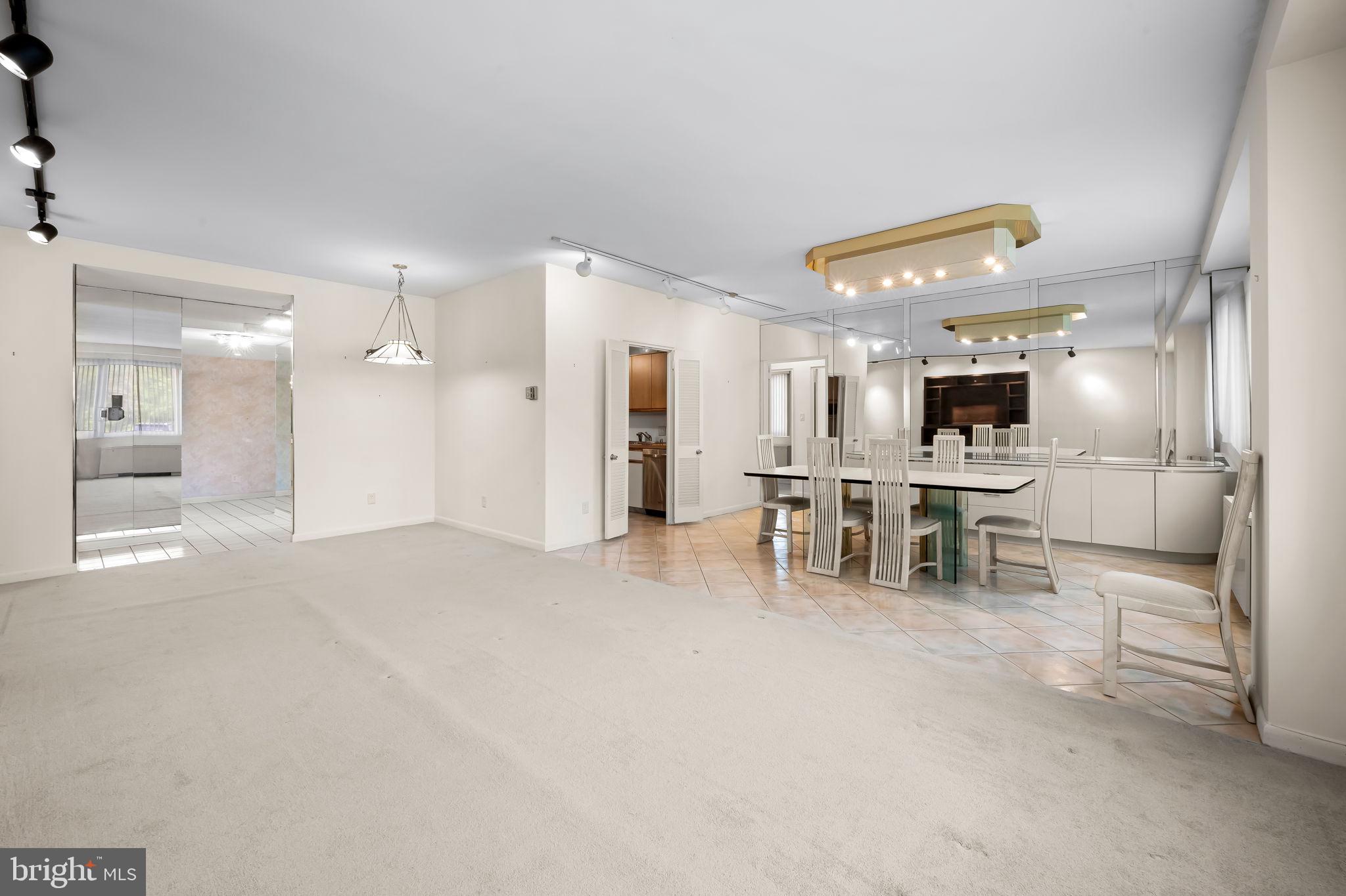 PIKESVILLE - Residential