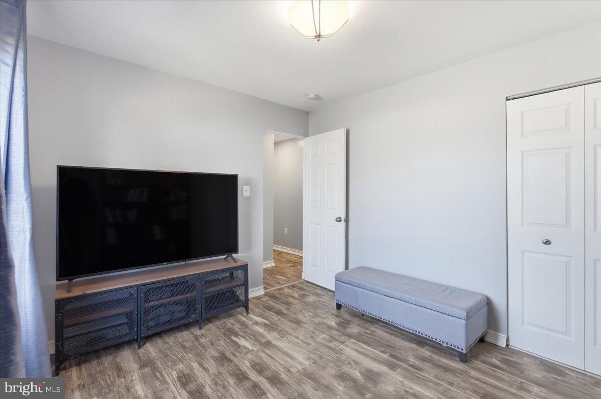 STERLING  PARK - Residential