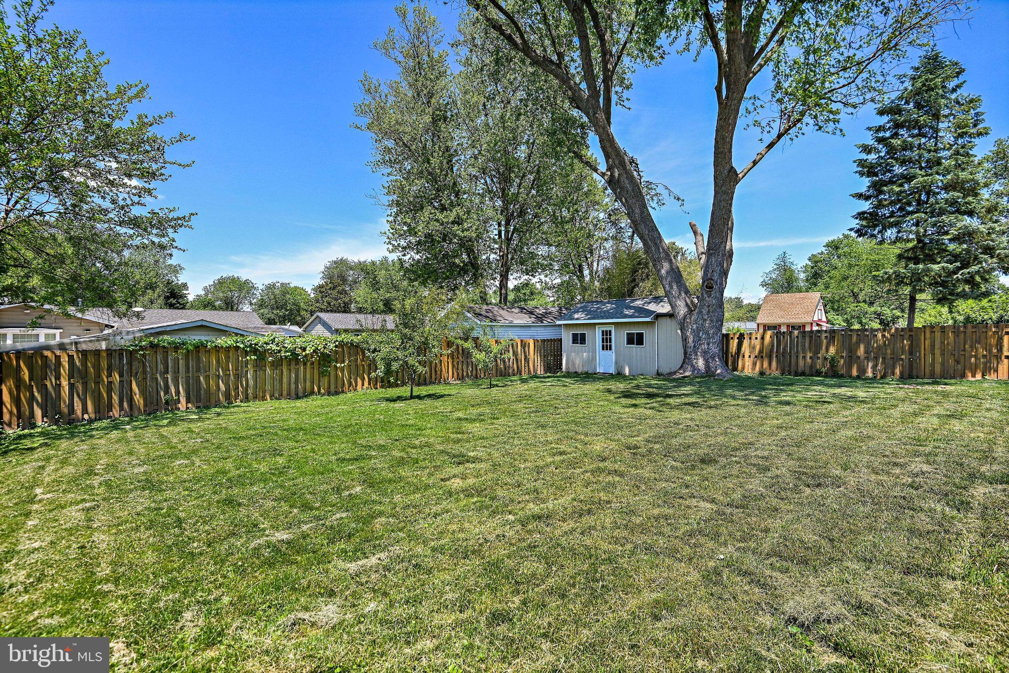 STERLING  PARK - Residential