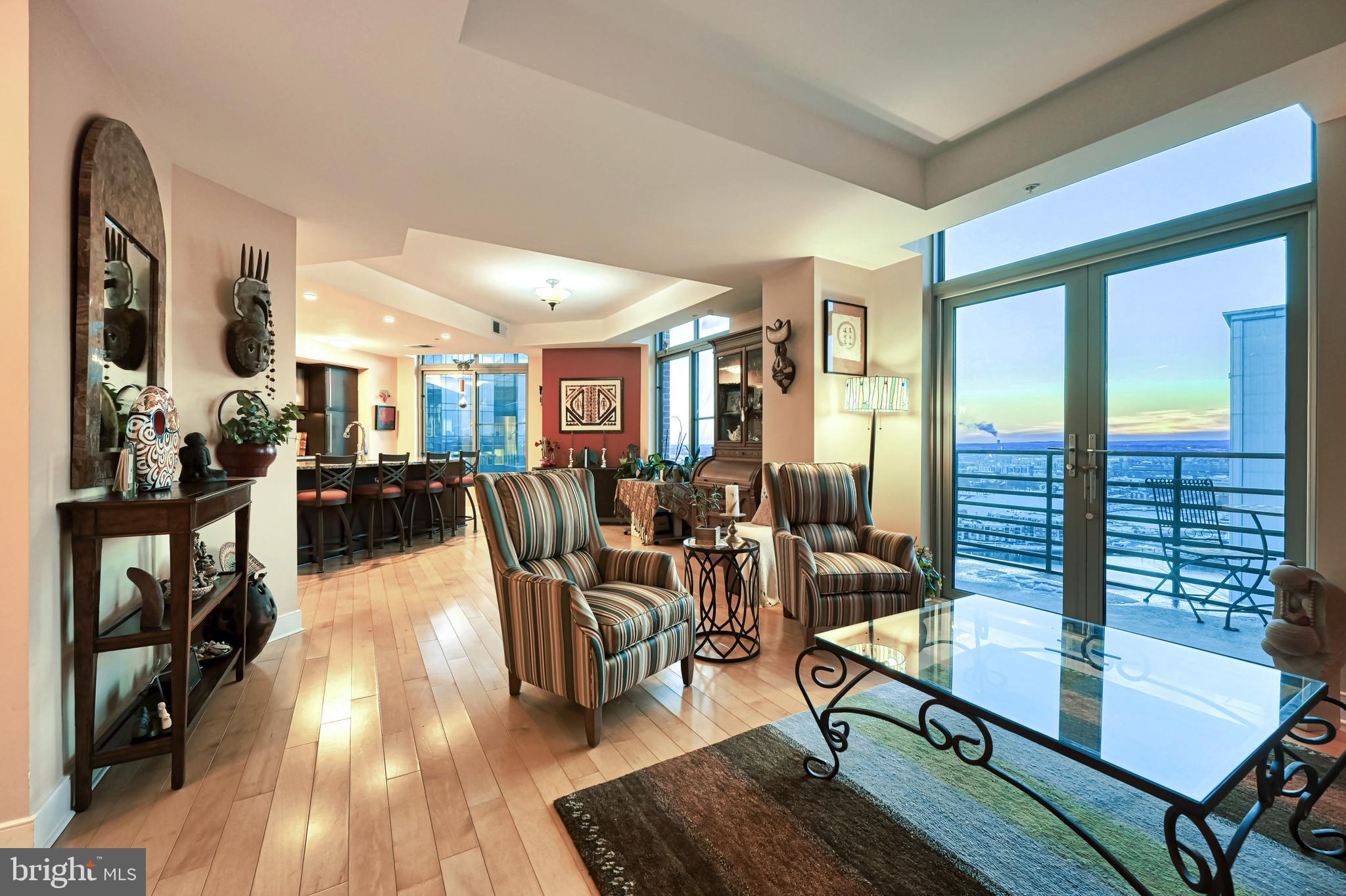 HARBOR EAST - Residential