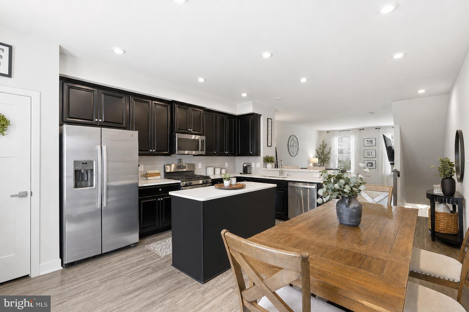 FOSTER'S GLEN - Residential