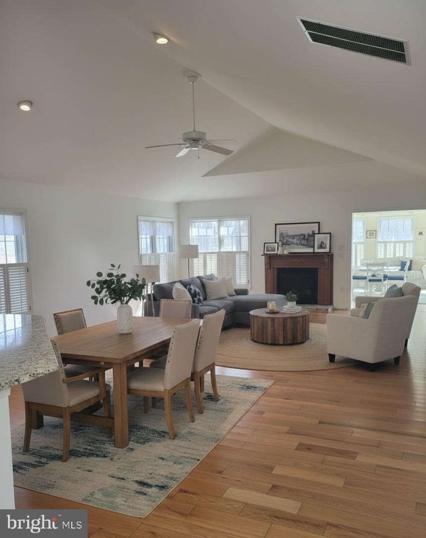SALT POND - Residential