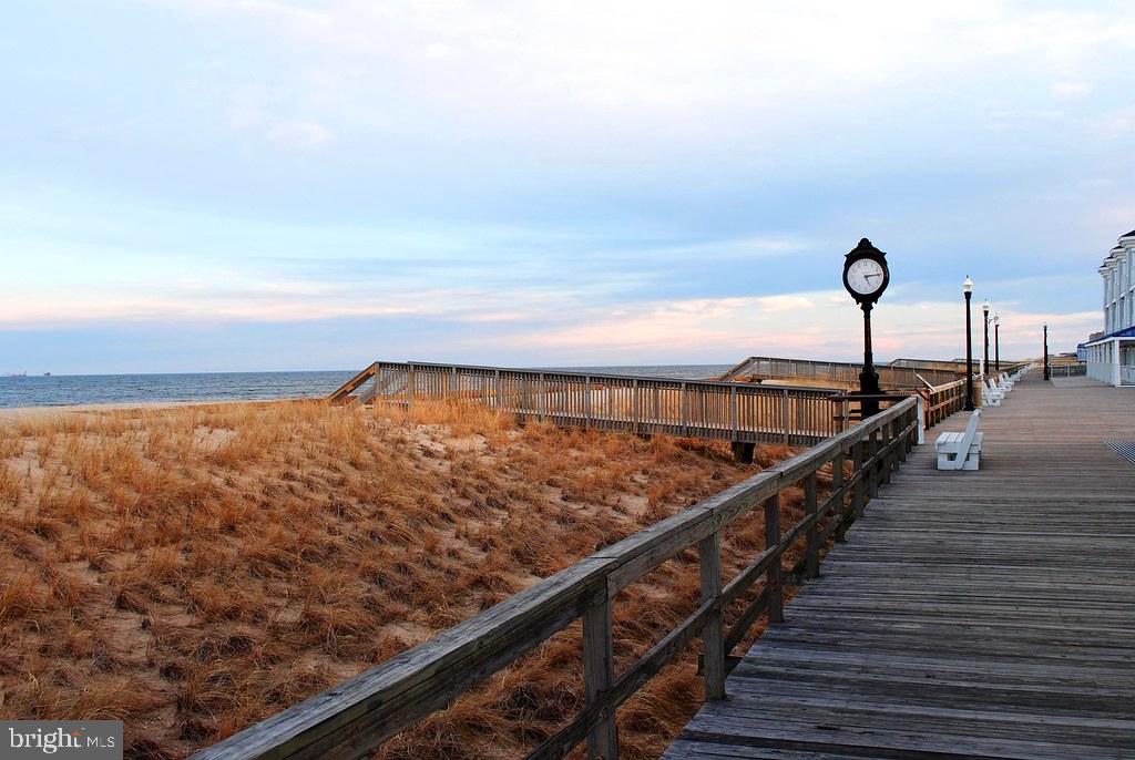 SALT POND - Residential