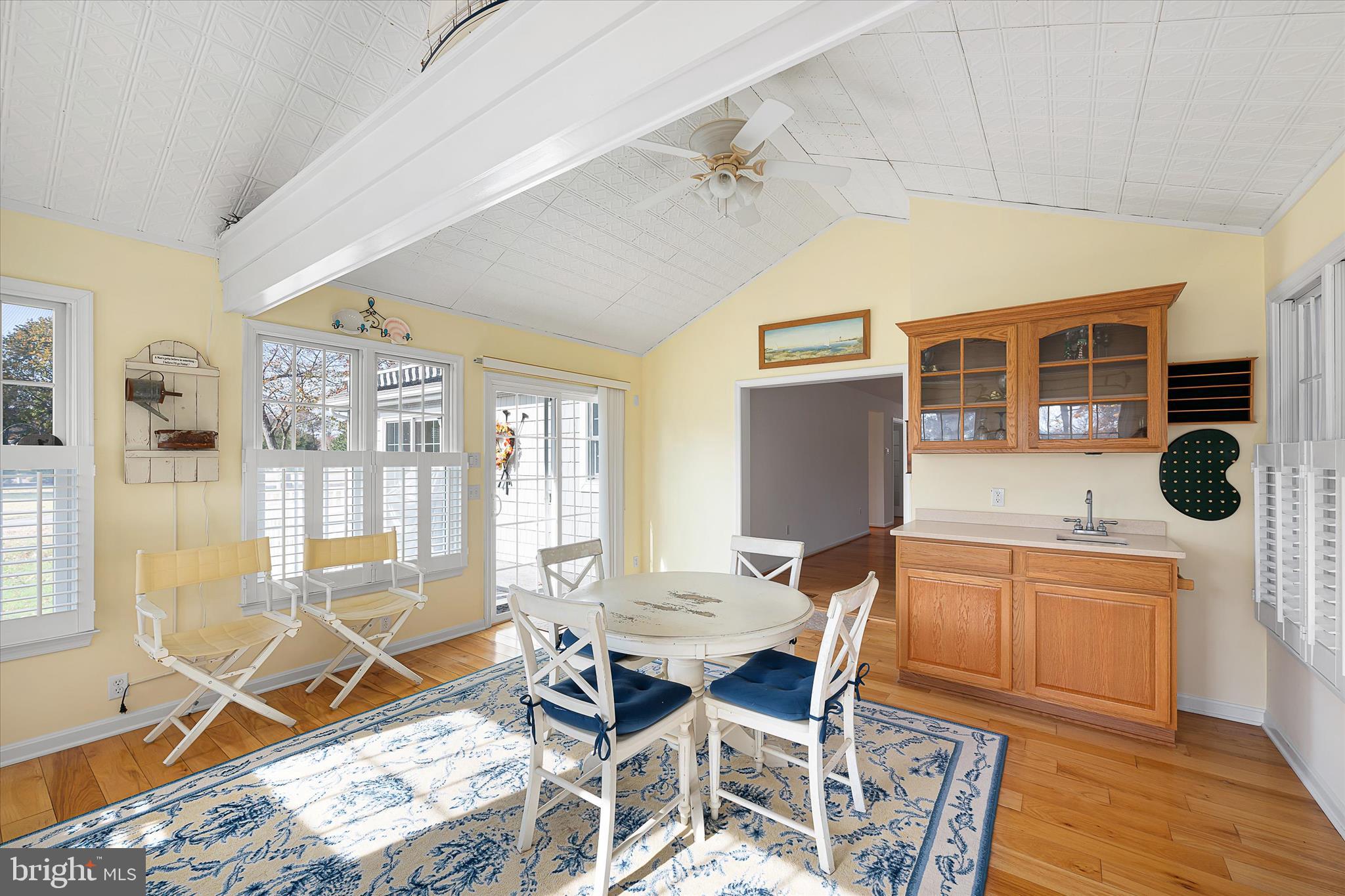 SALT POND - Residential
