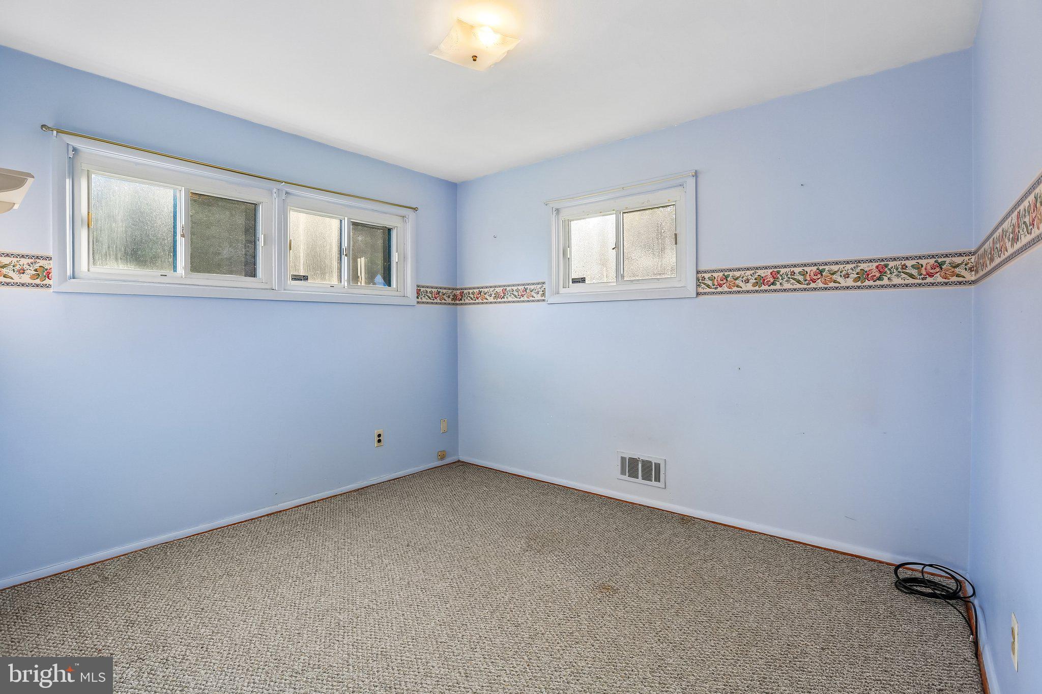 CAMPFIELD GARDENS - Residential