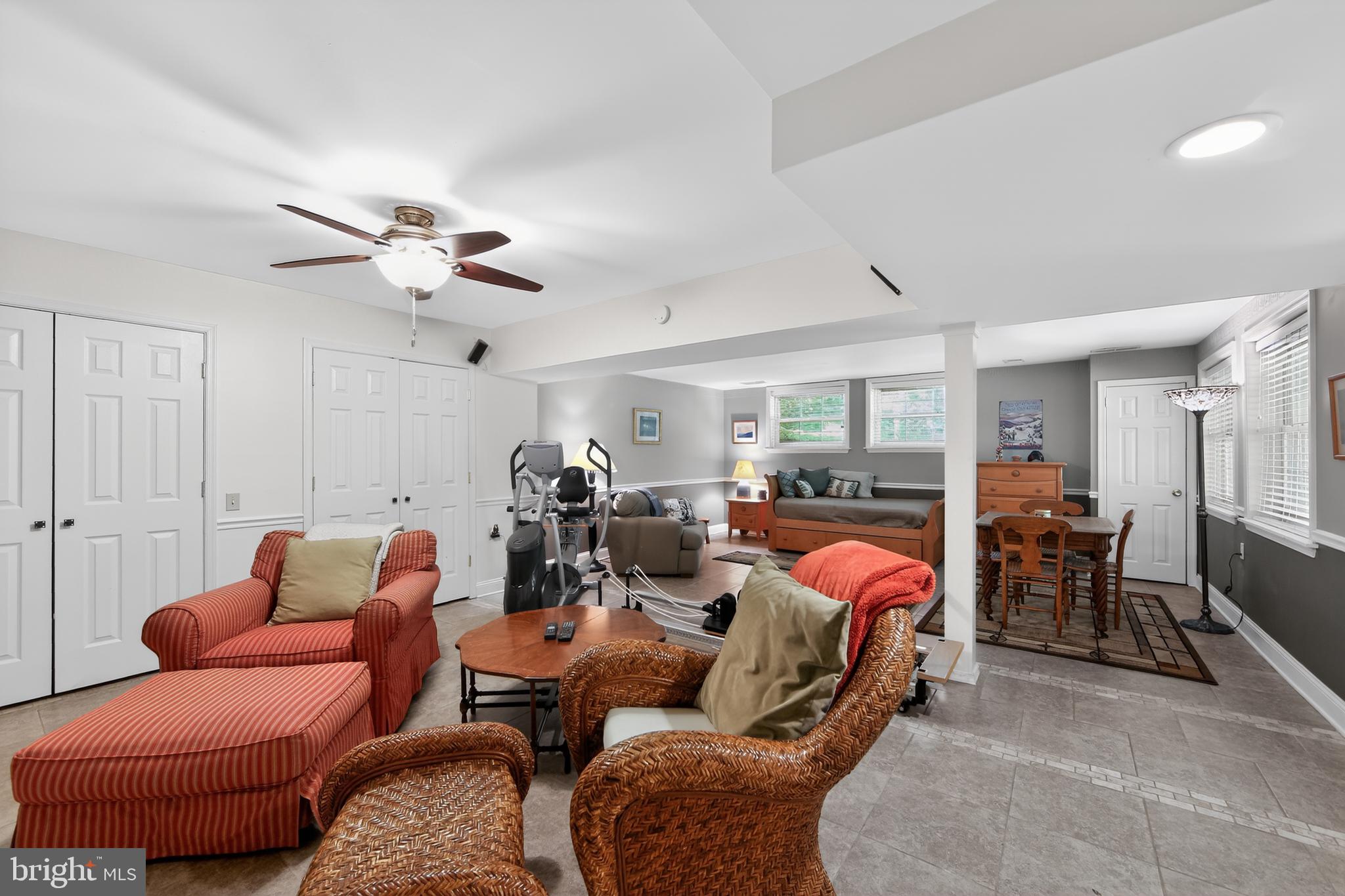 SPRING VALLEY - Residential