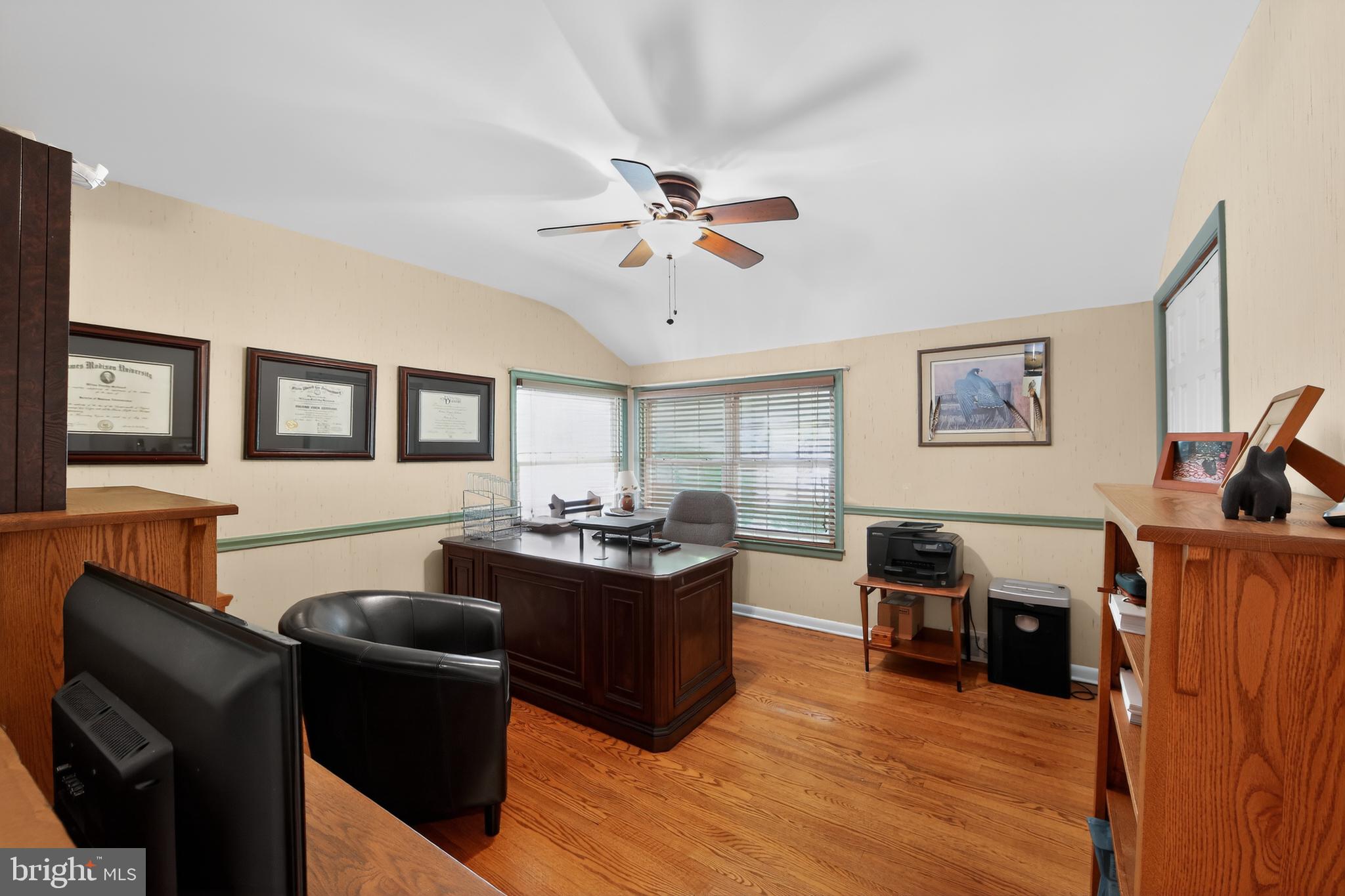 SPRING VALLEY - Residential