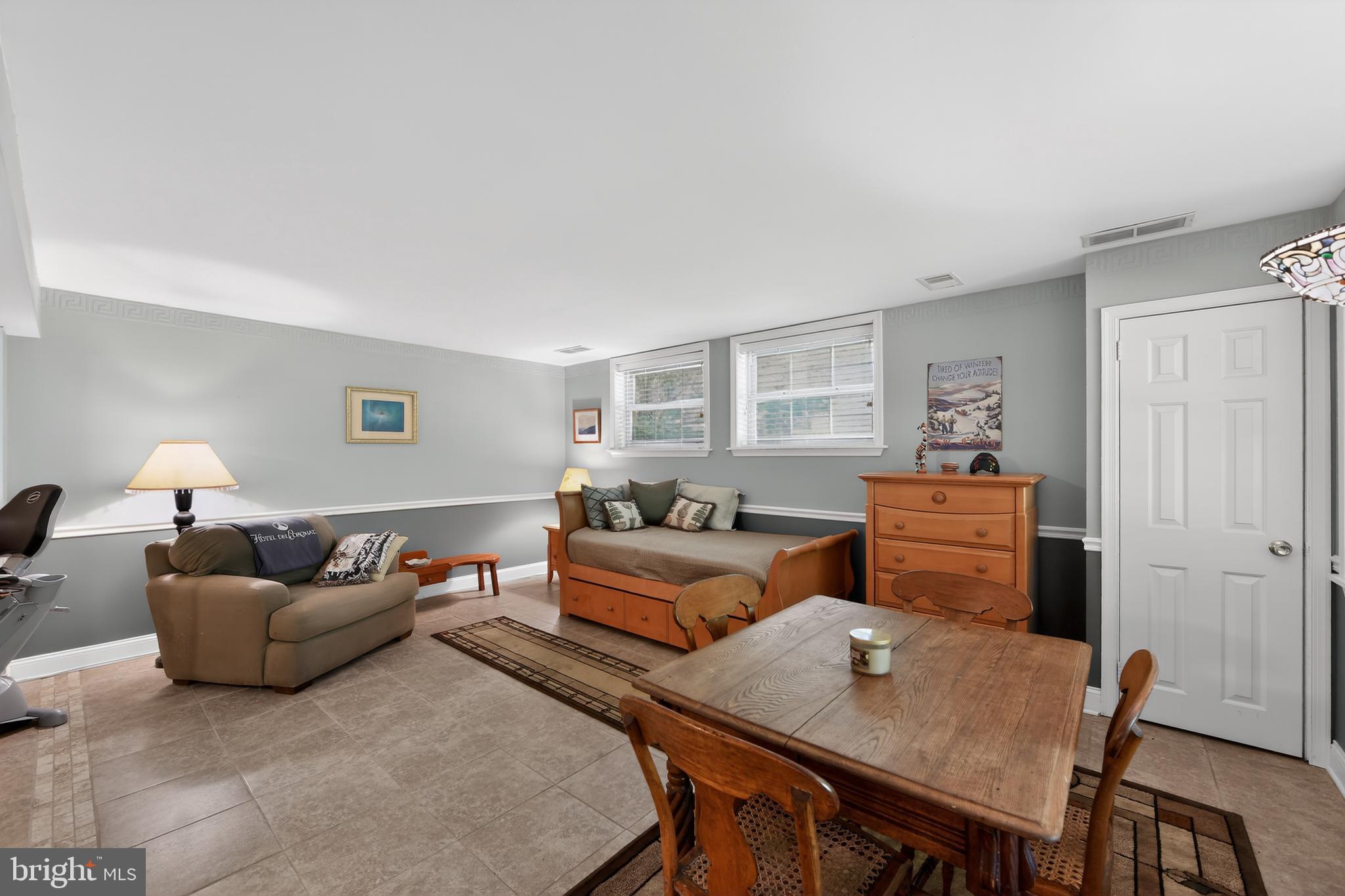 SPRING VALLEY - Residential