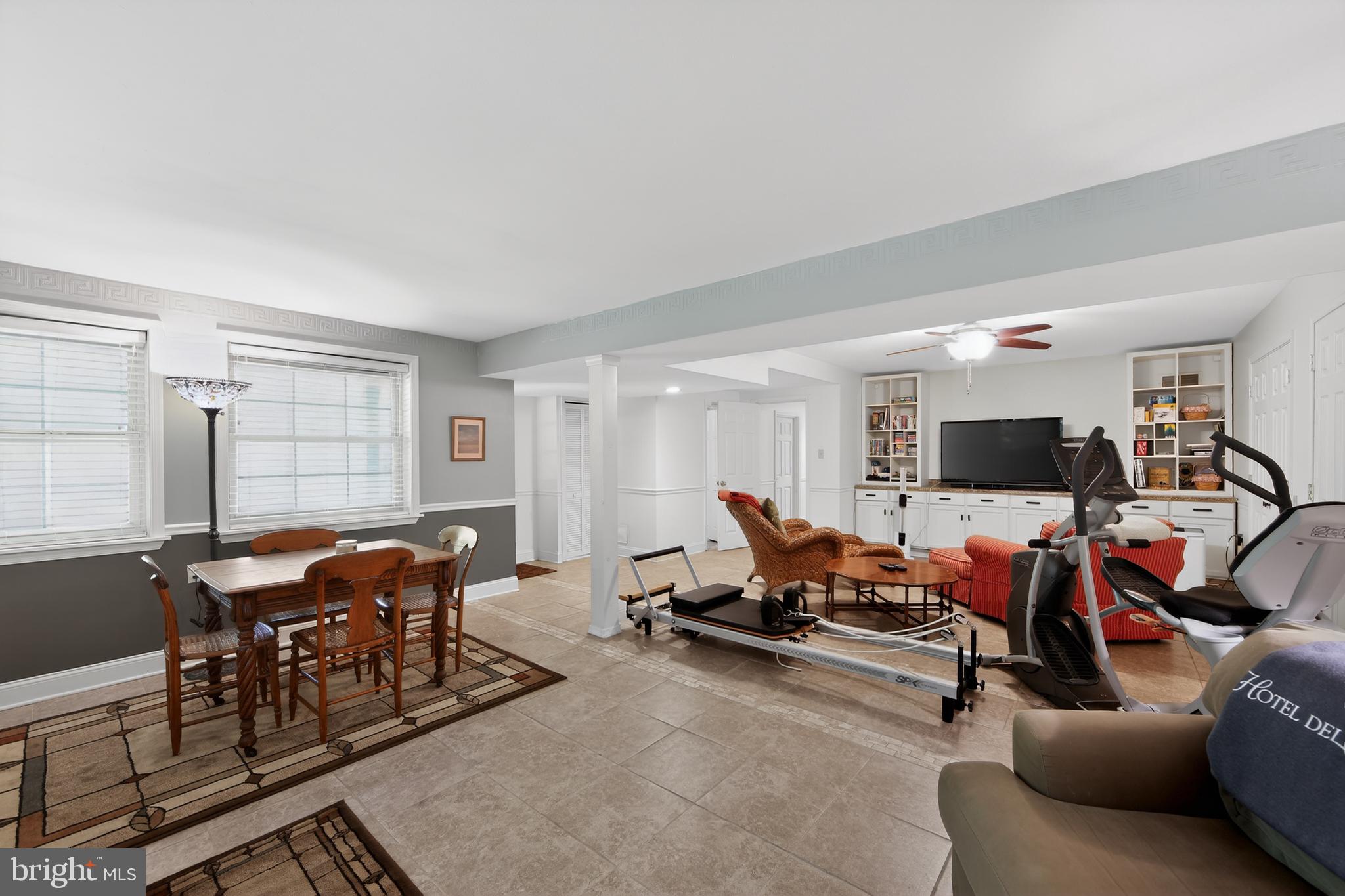 SPRING VALLEY - Residential