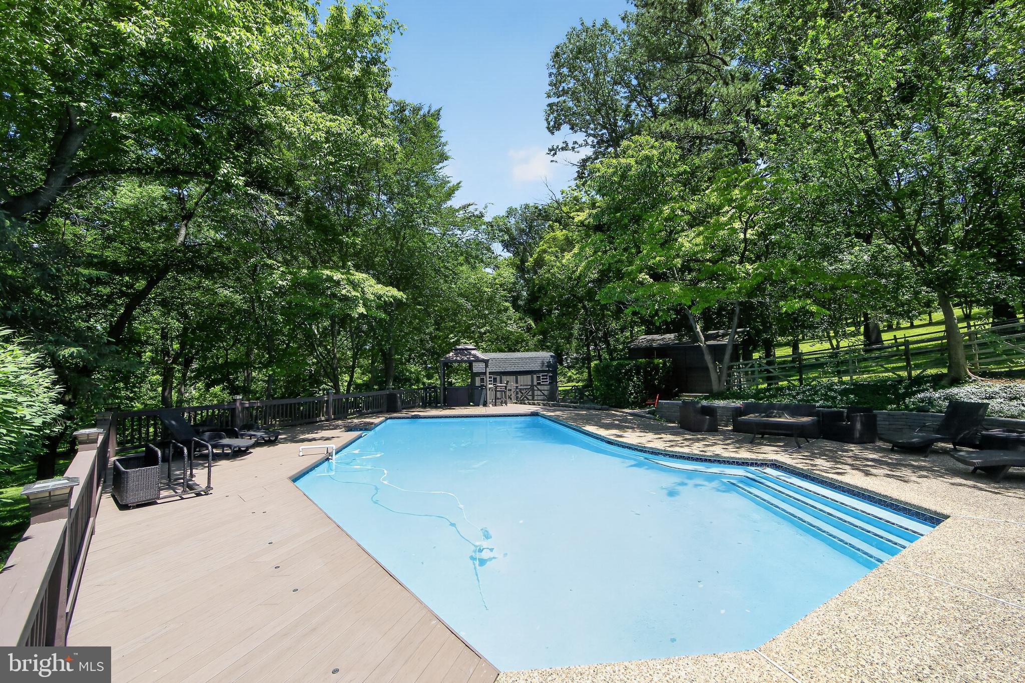 SPRING VALLEY - Residential