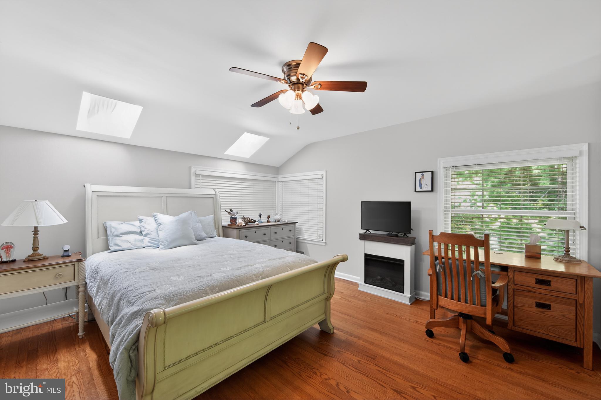SPRING VALLEY - Residential