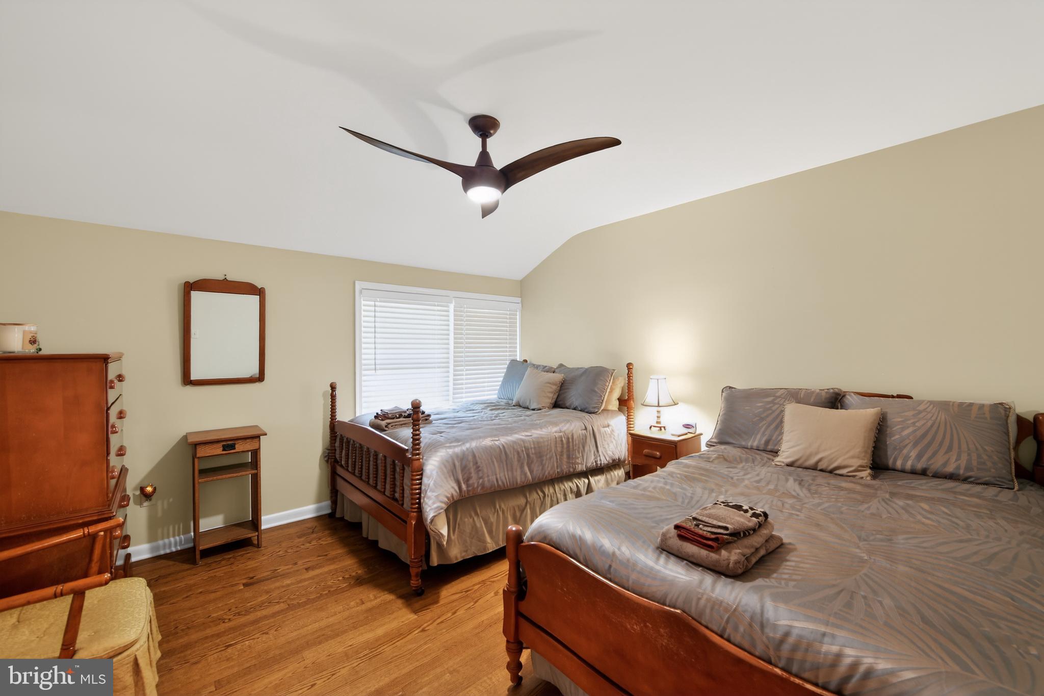 SPRING VALLEY - Residential