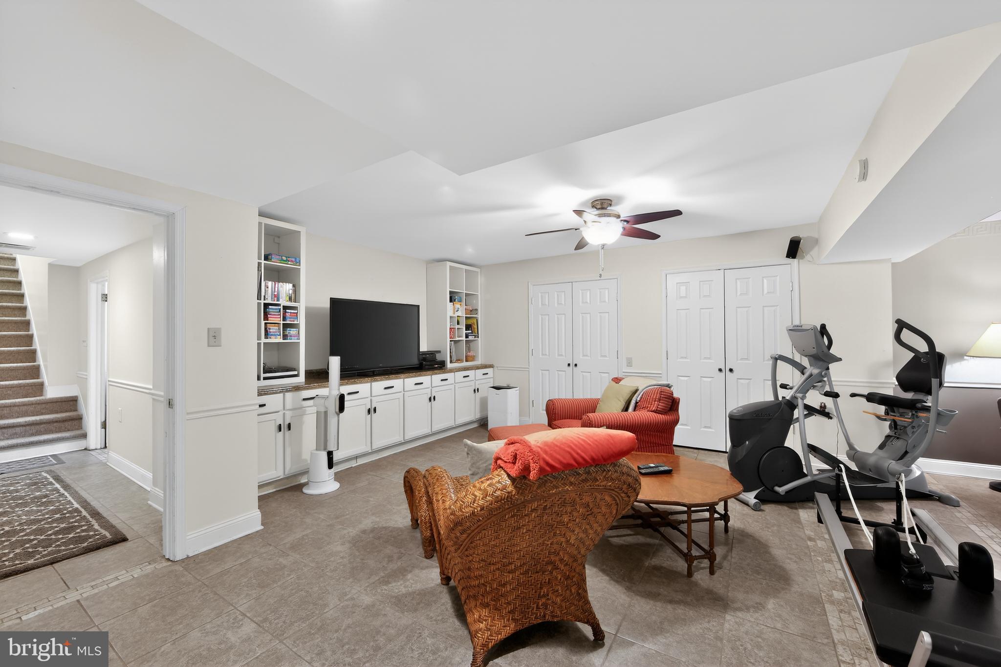 SPRING VALLEY - Residential
