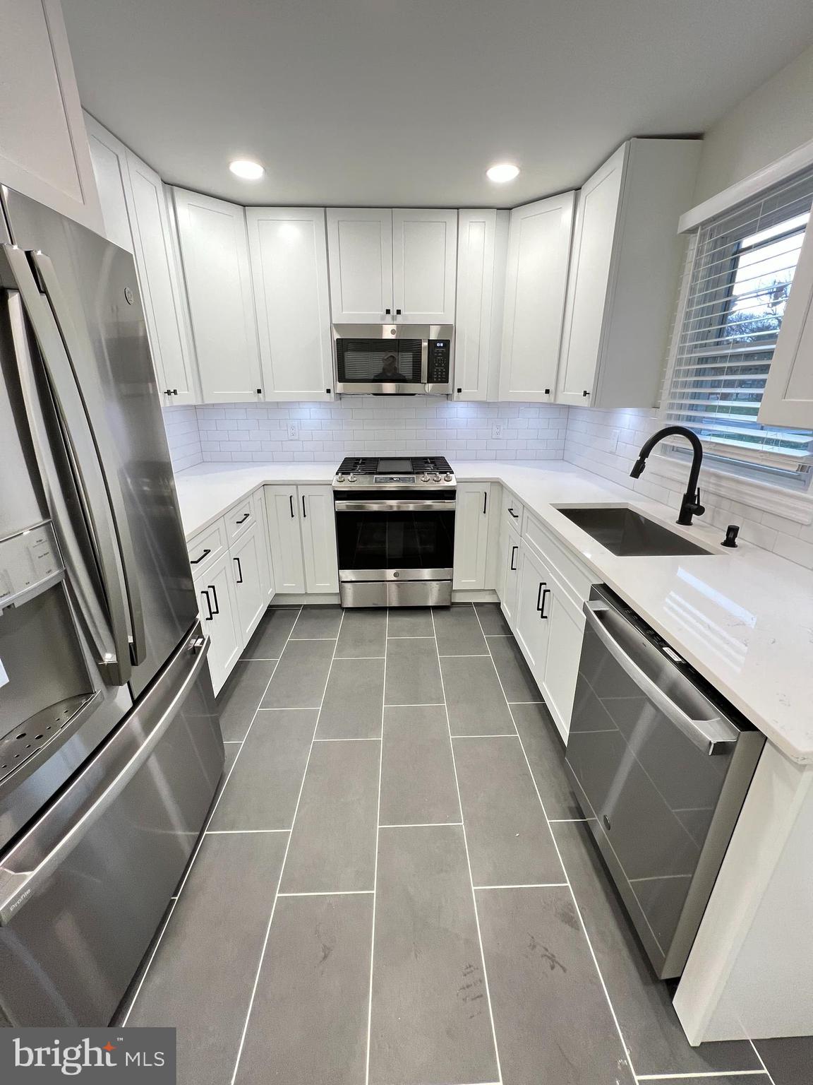 ALEXANDRIA - Residential Lease