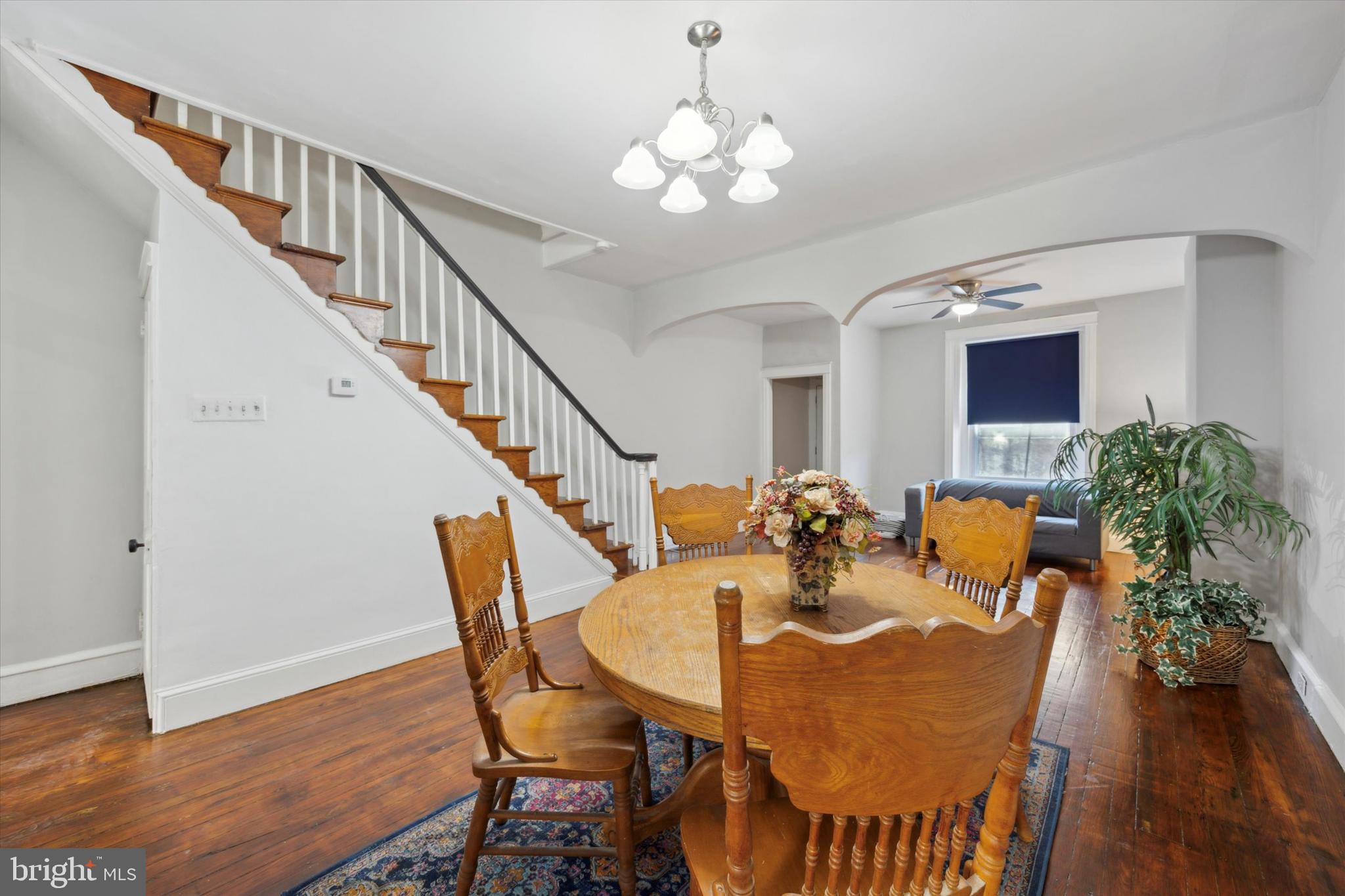 ROXBOROUGH - Residential