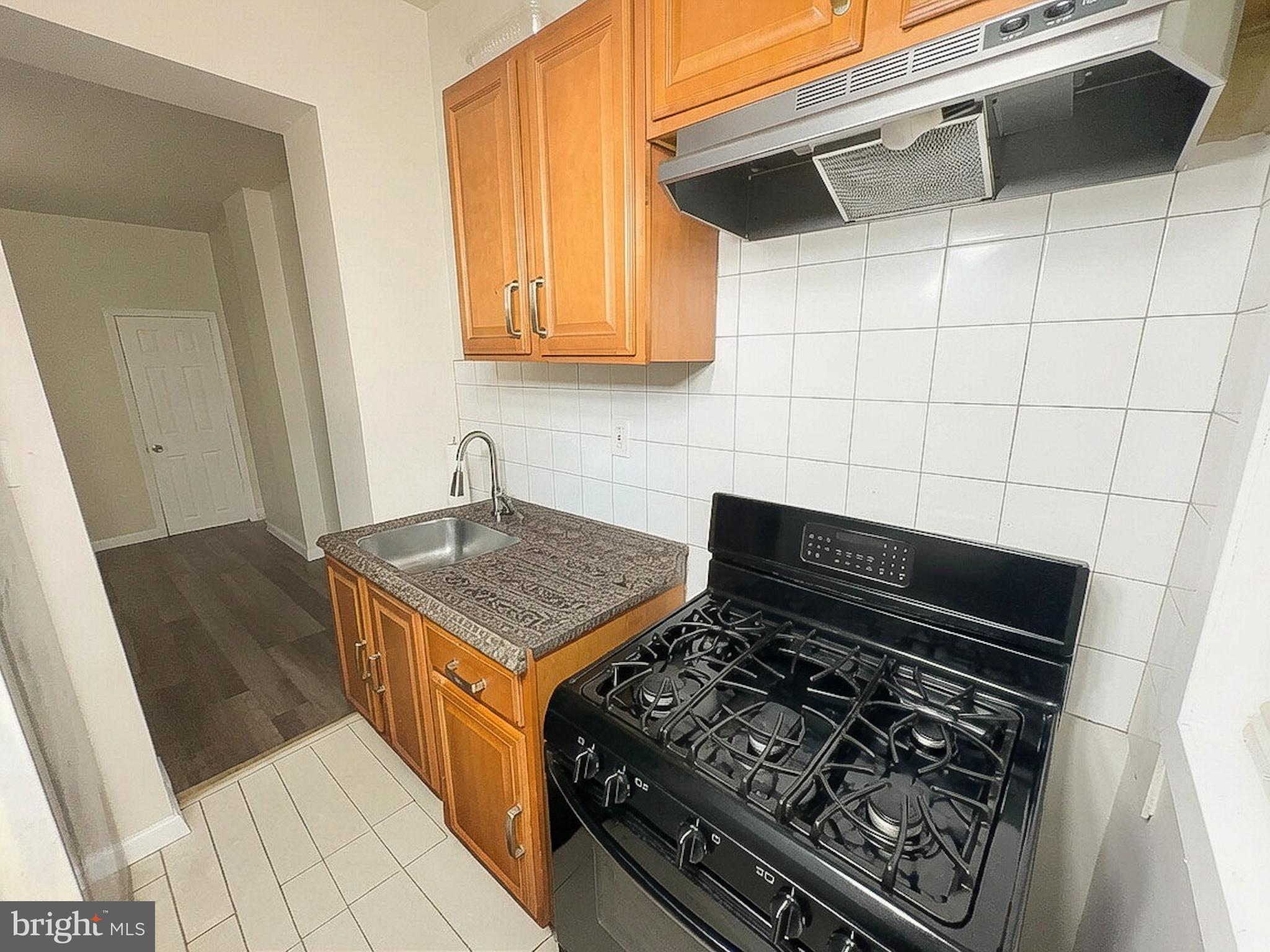 BIDDLE STREET - Residential