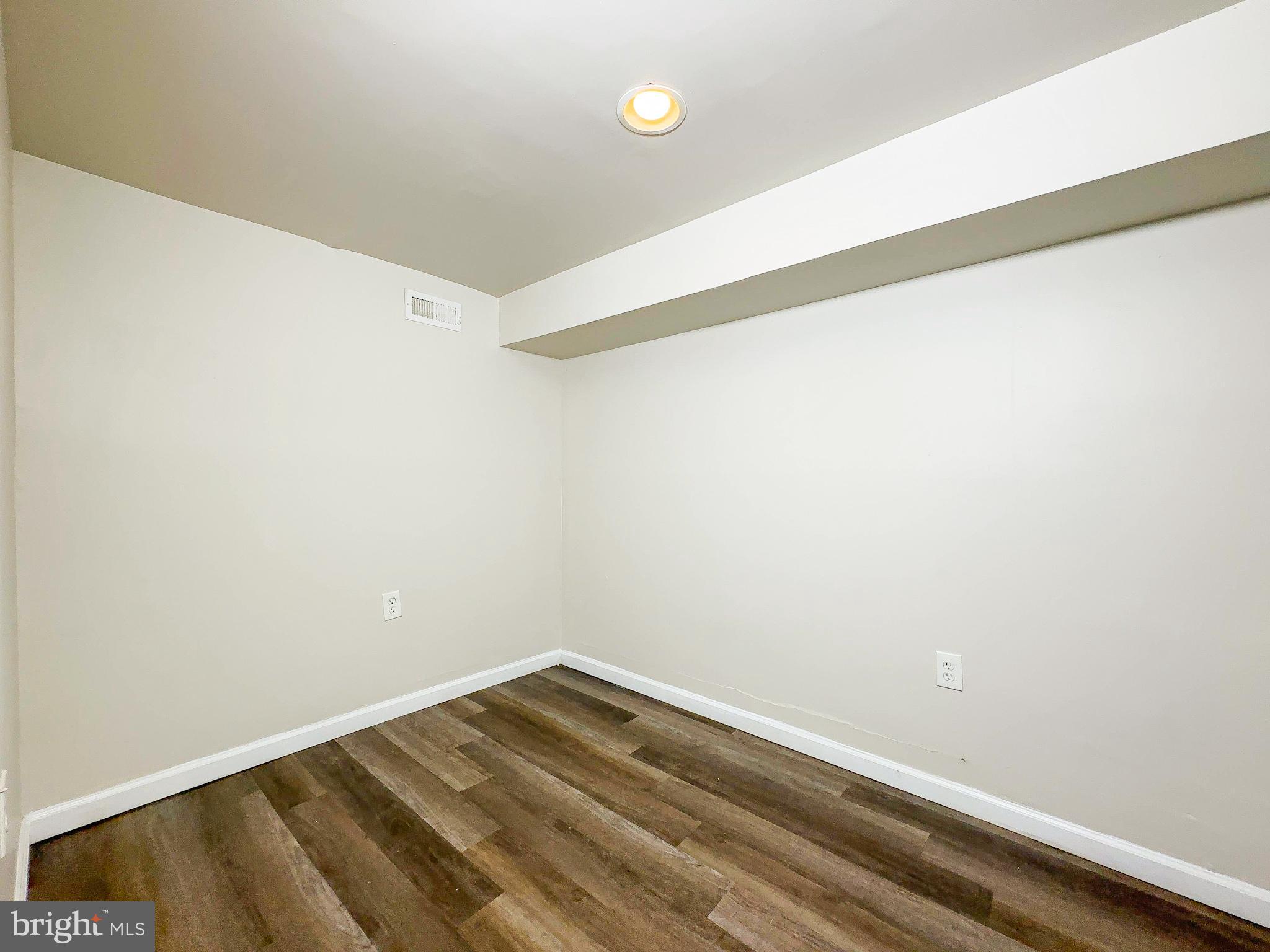 BIDDLE STREET - Residential
