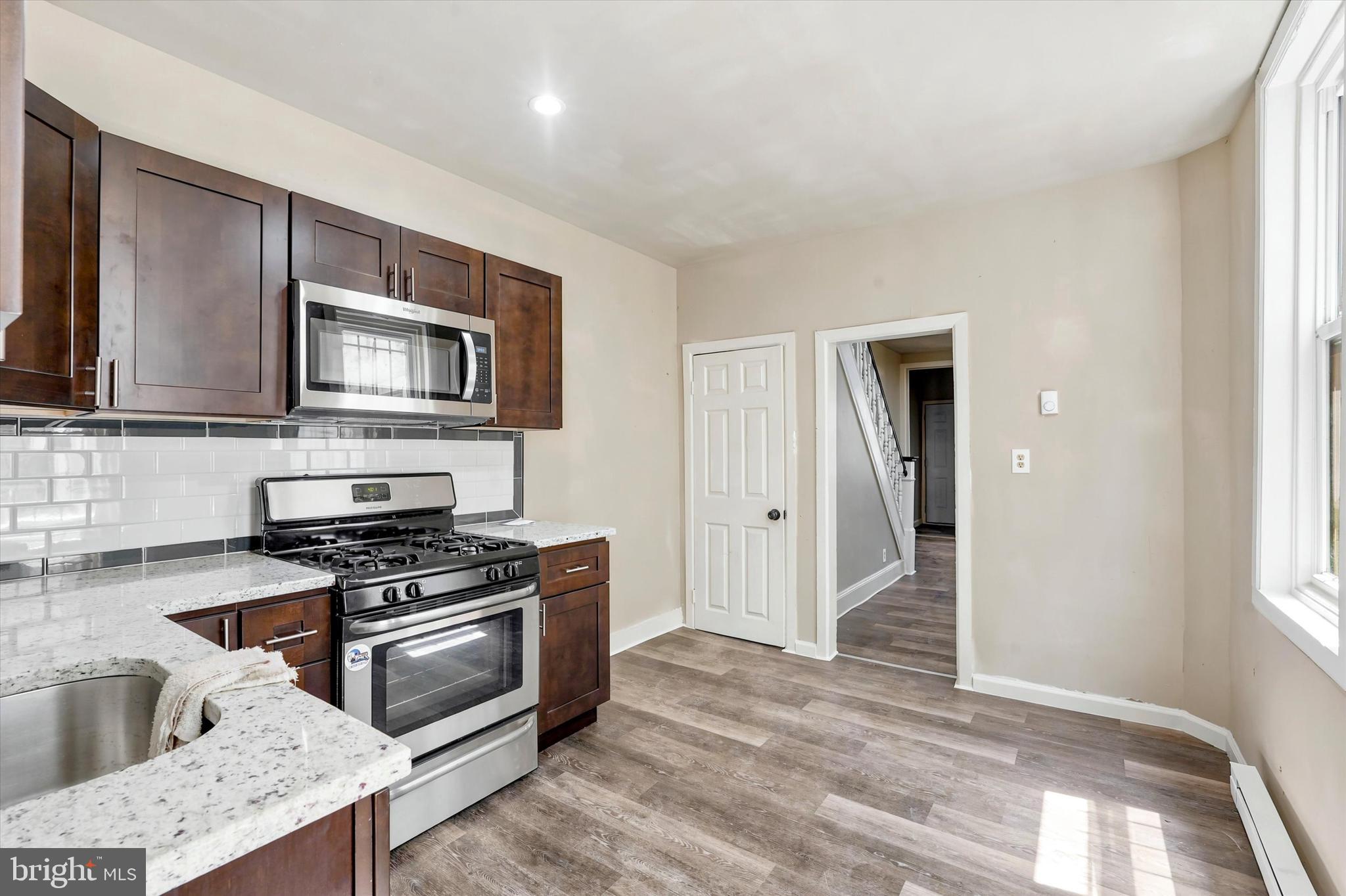 KENSINGTON - Residential