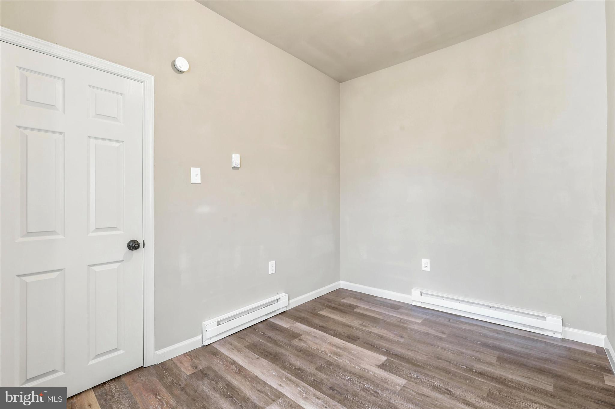 KENSINGTON - Residential