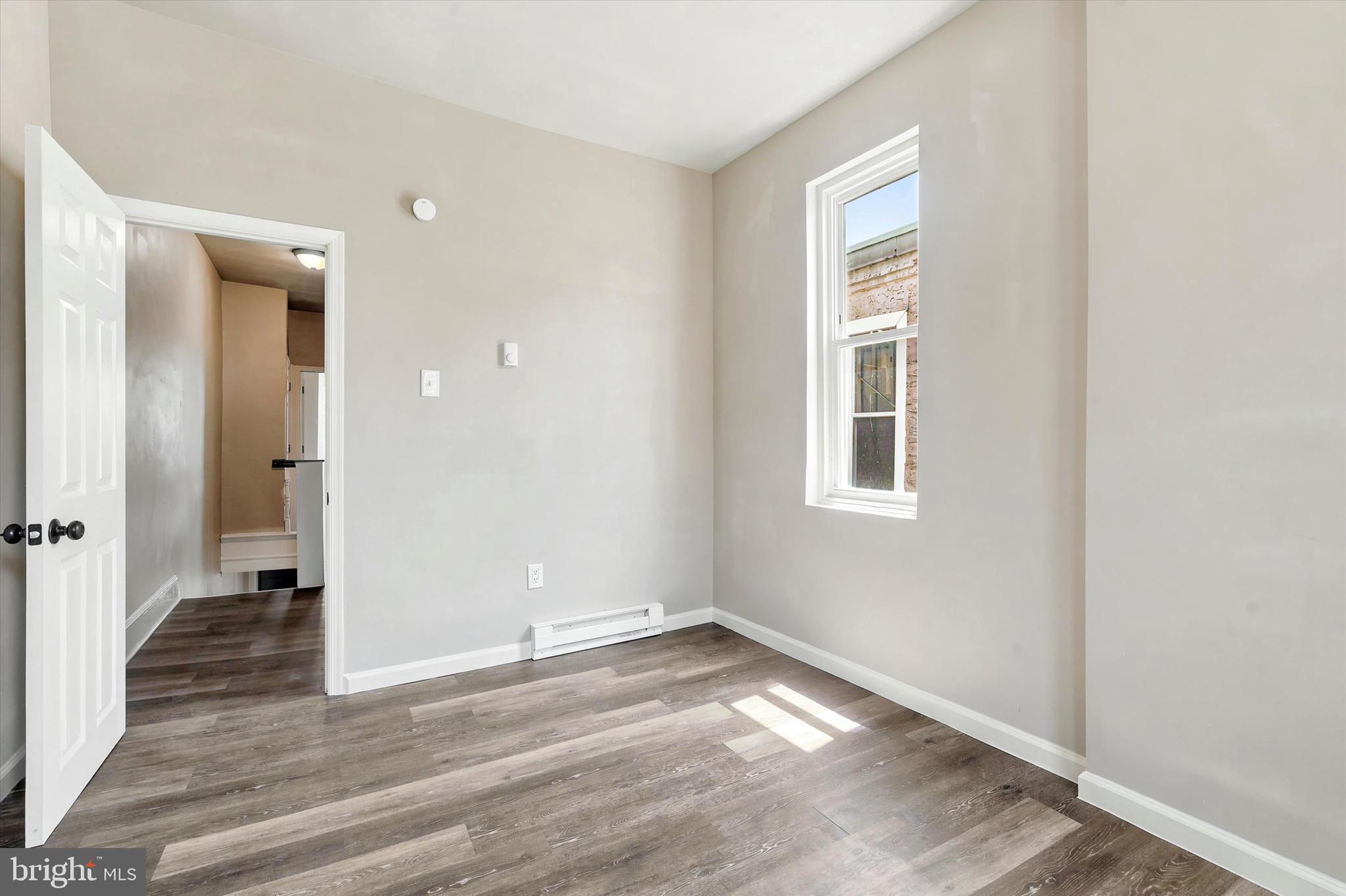 KENSINGTON - Residential