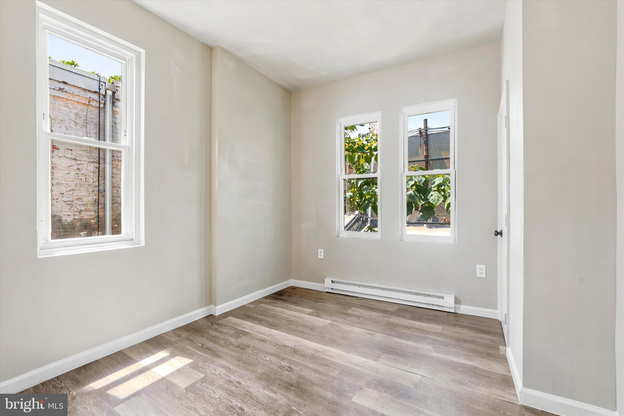 KENSINGTON - Residential