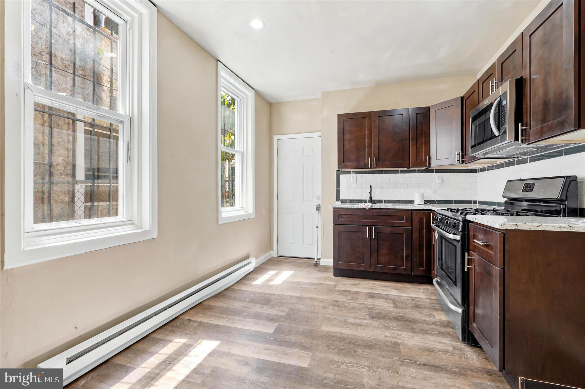 KENSINGTON - Residential