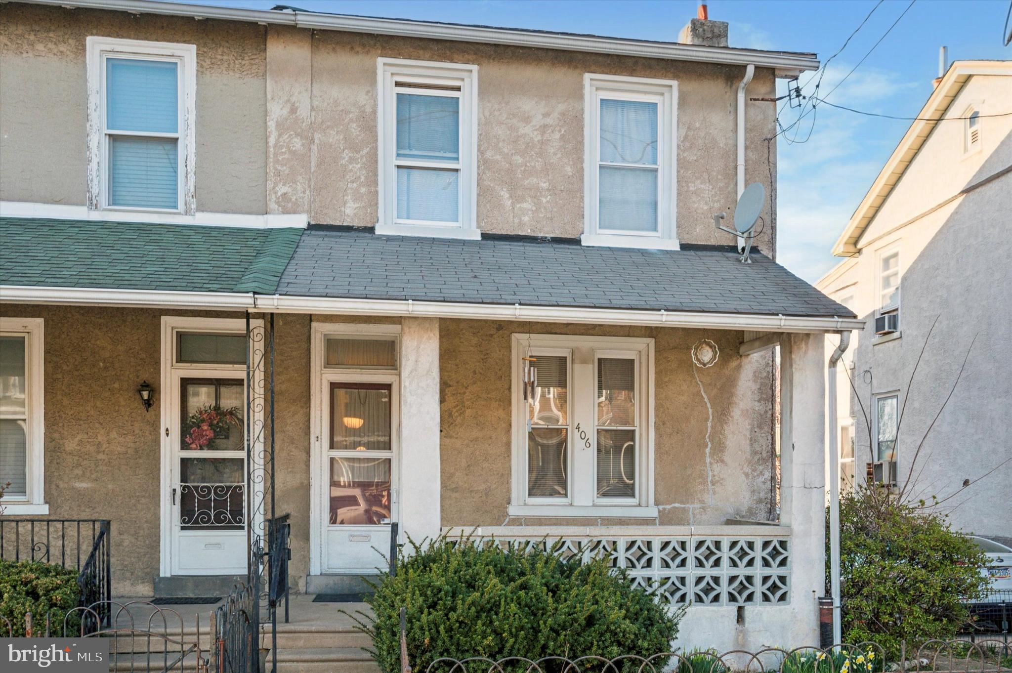 ROXBOROUGH - Residential