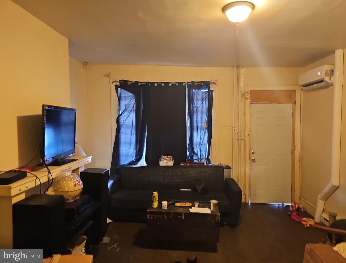 LOGAN - Residential