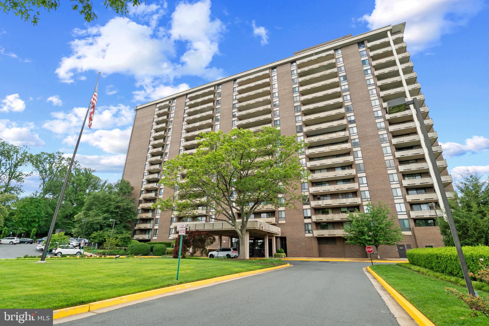REGENCY AT MCLEAN - Residential