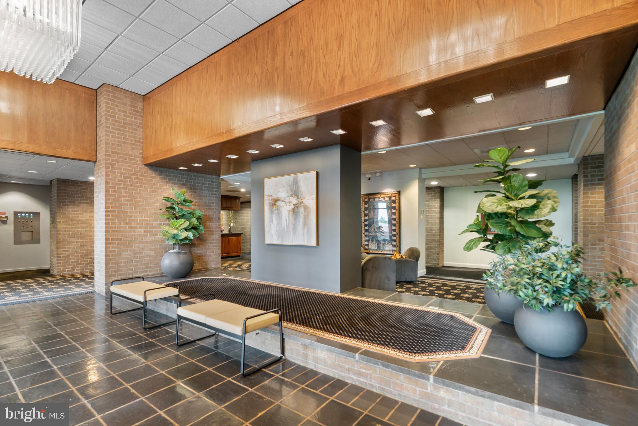 REGENCY AT MCLEAN - Residential
